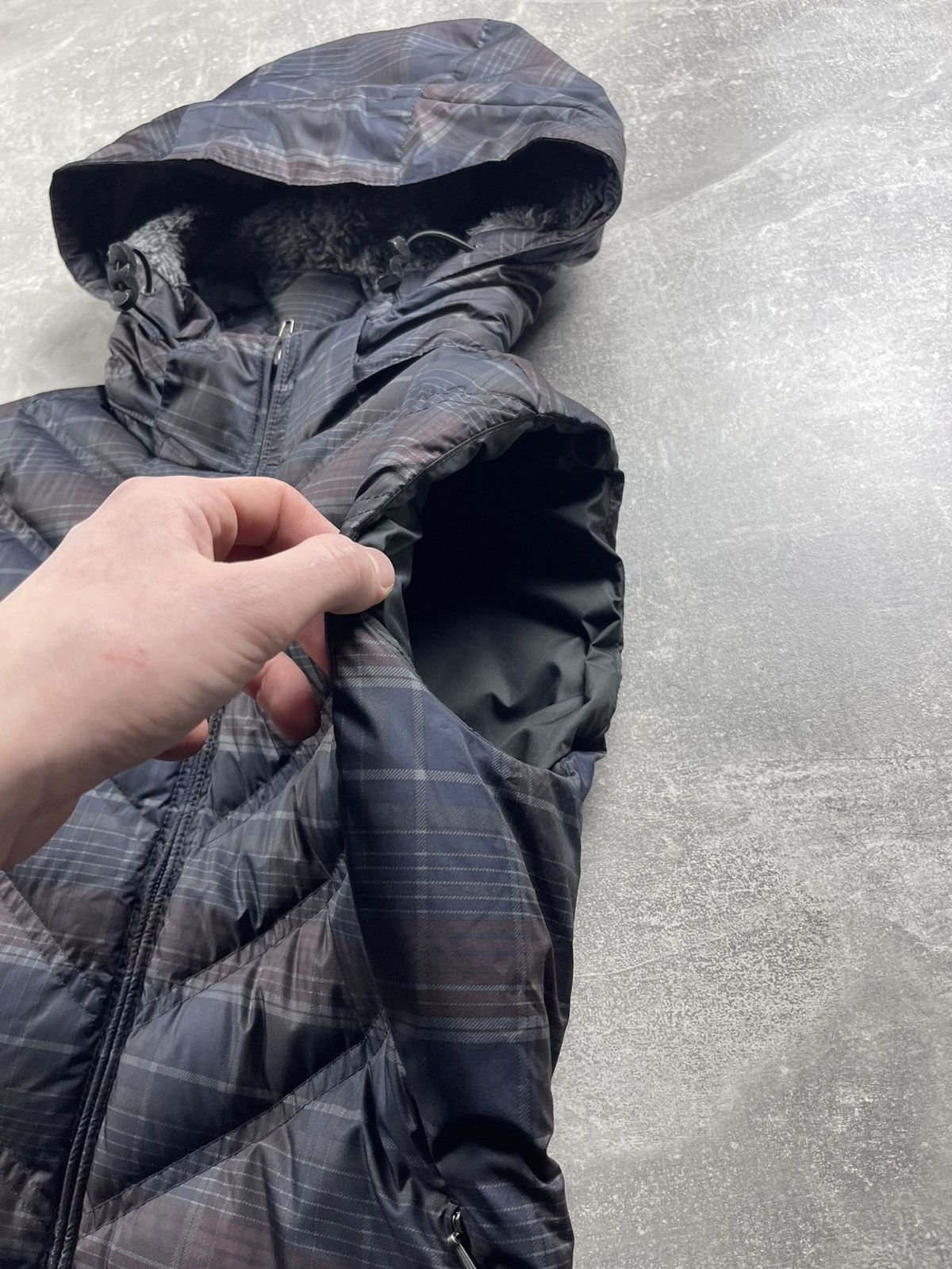 Patagonia Patagonia Women’s Hooded Down Puffer Vest Plaid Blue Gray Size S / US 4 / IT 40 - 5 Thumbnail