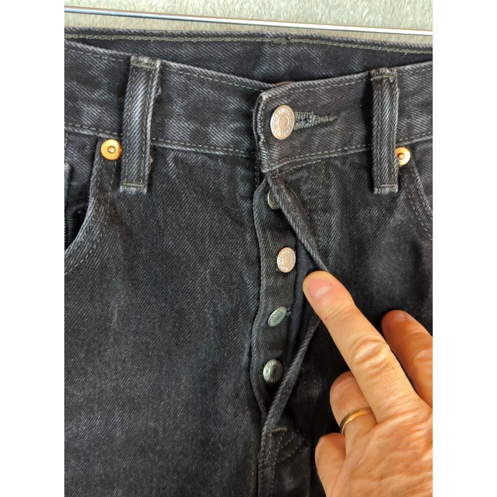 Levi's Levi's 501 Jeans Men 32X32 Black Denim Button Fly Straight Leg Classic Size US 32 / EU 48 - 5 Thumbnail