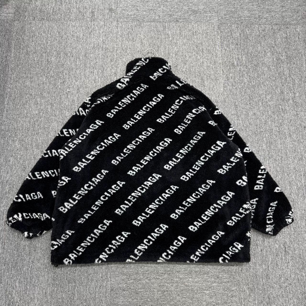 Balenciaga balenciaga all-over print teddy coat. Size US M / EU 48-50 / 2 - 2 Thumbnail