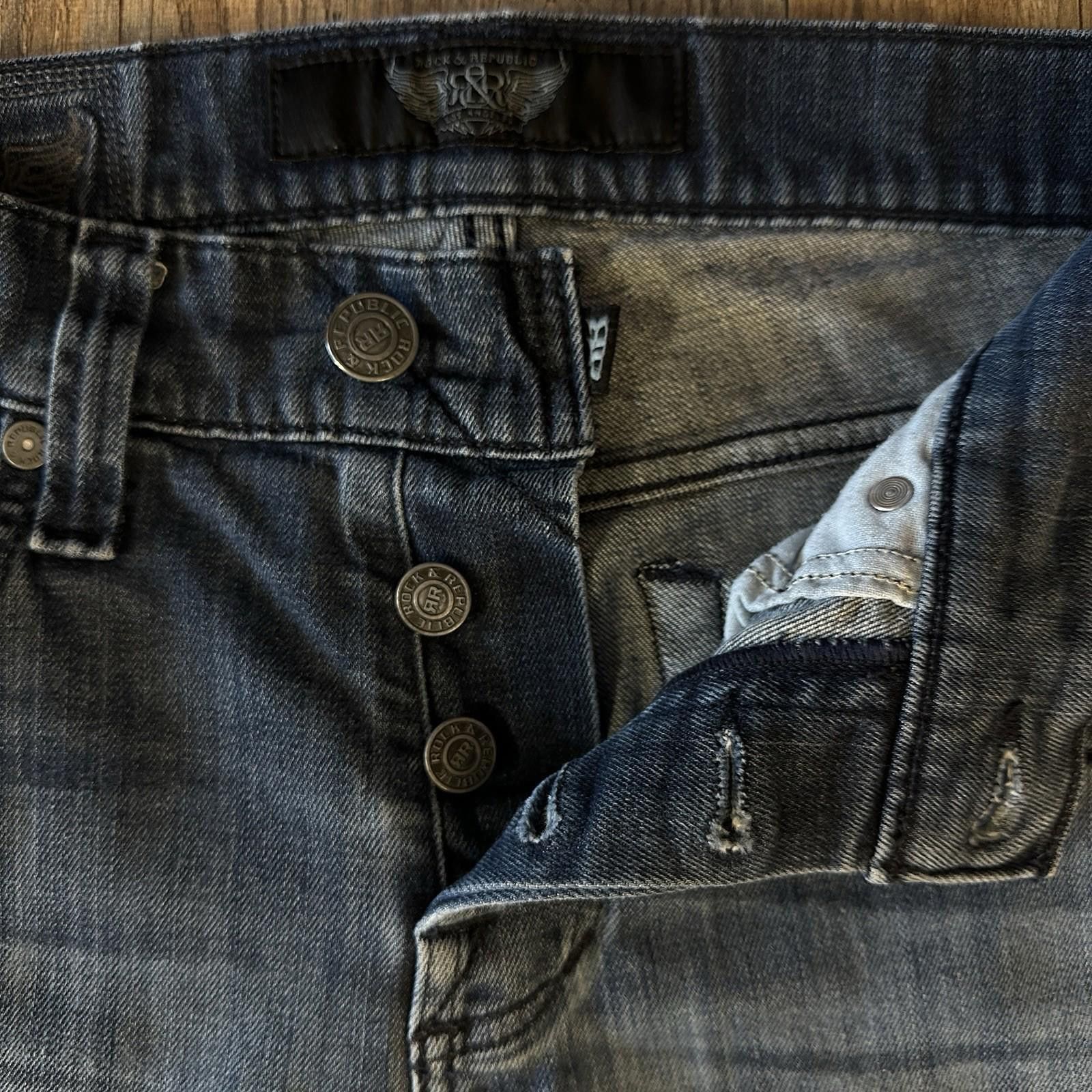 Rock & Republic ROCK & REPUBLIC Mens Jeans 32x30 Straight Studded Button Fly Size US 32 / EU 48 - 5 Thumbnail
