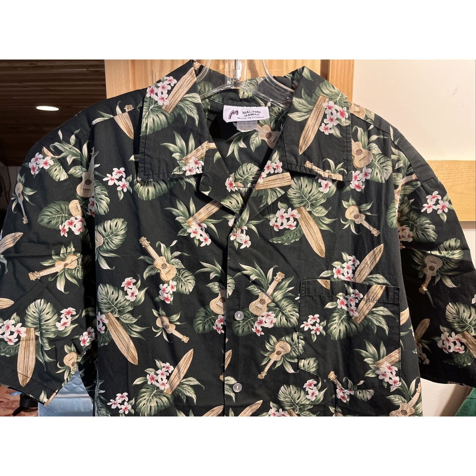 Other Malihini Vintage Men’s XL Black Floral Cotton Hawaiian Shirt Size US XL / EU 56 / 4 - 5 Thumbnail