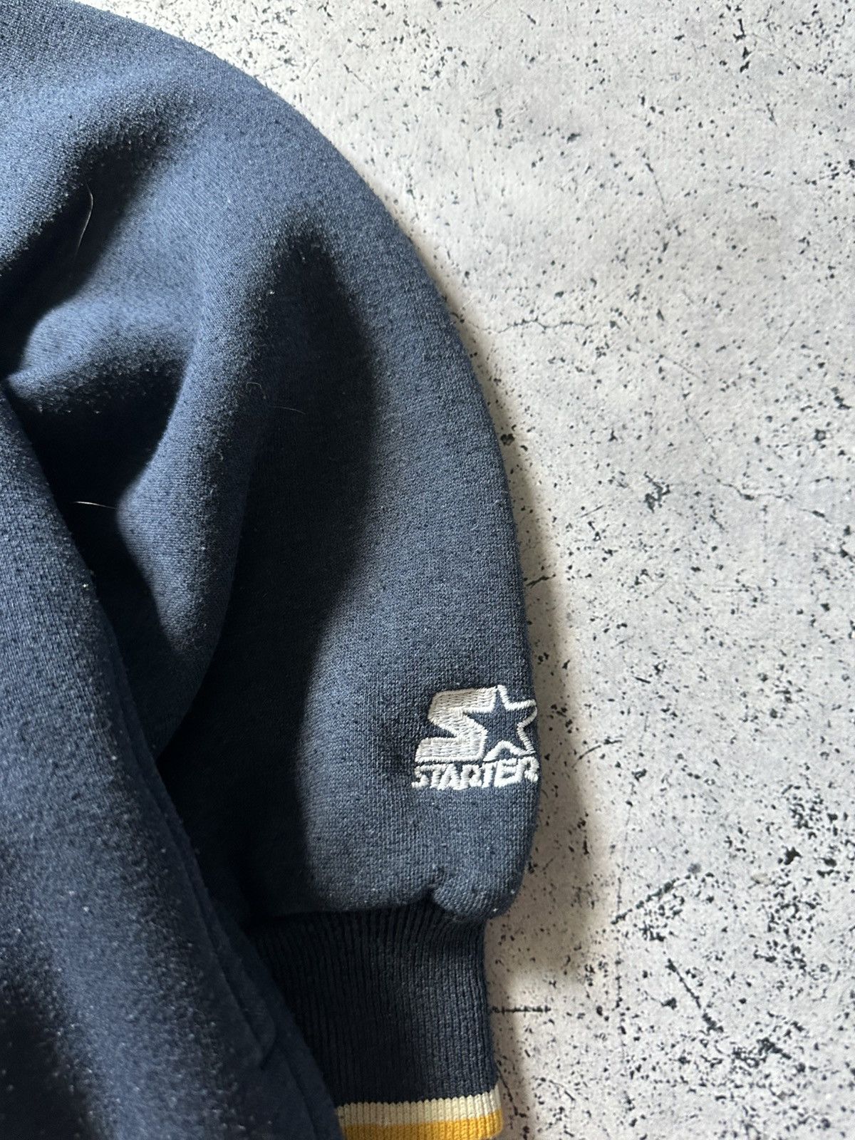 Starter × Vintage Vintage 90s Starter University Of Michigan Sweatshirt Size US L / EU 52-54 / 3 - 3 Thumbnail