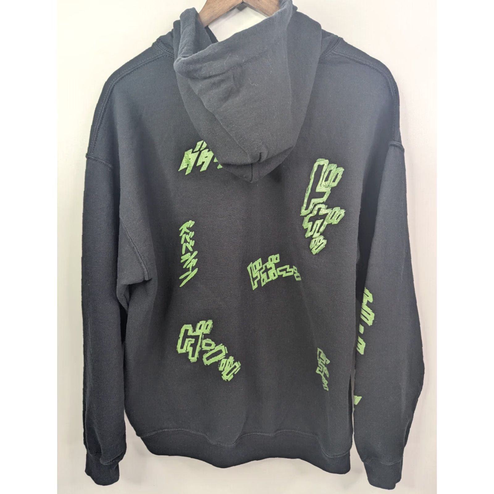 Vintage Atsuko Hoodie Long Sleeve Black Green Pullover Sweatshirt Size L Adult Unisex Graphic Print Pockets Crew Neck Size US L / EU 52-54 / 3 - 4 Thumbnail