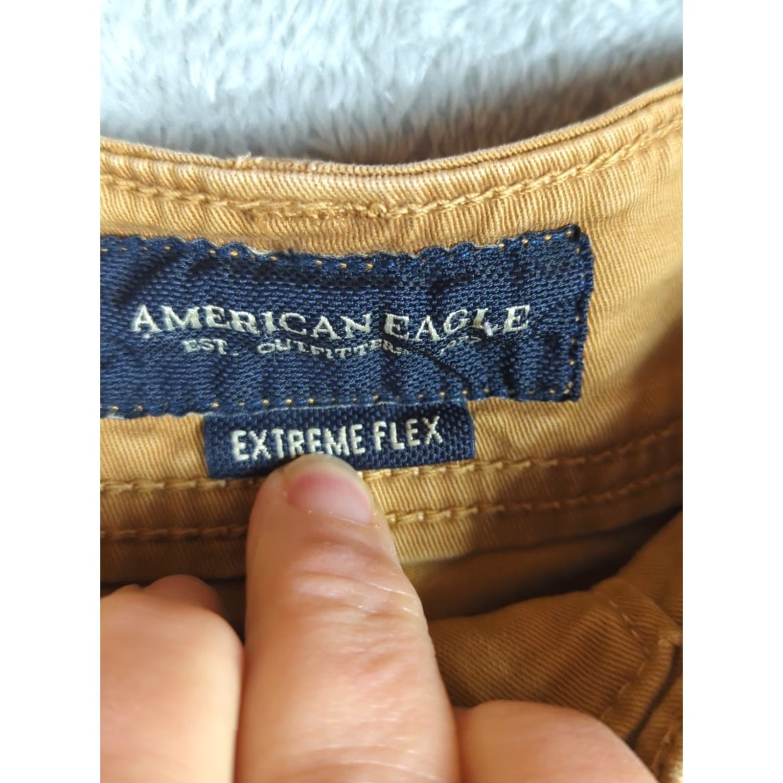 American Eagle Outfitters American Eagle Outfitters Cargo Shorts Men 33X10 Brown Classic Cargo Pockets Zip Front 10 Inseam Cotton Blend Spandex Size US 33 - 4 Thumbnail