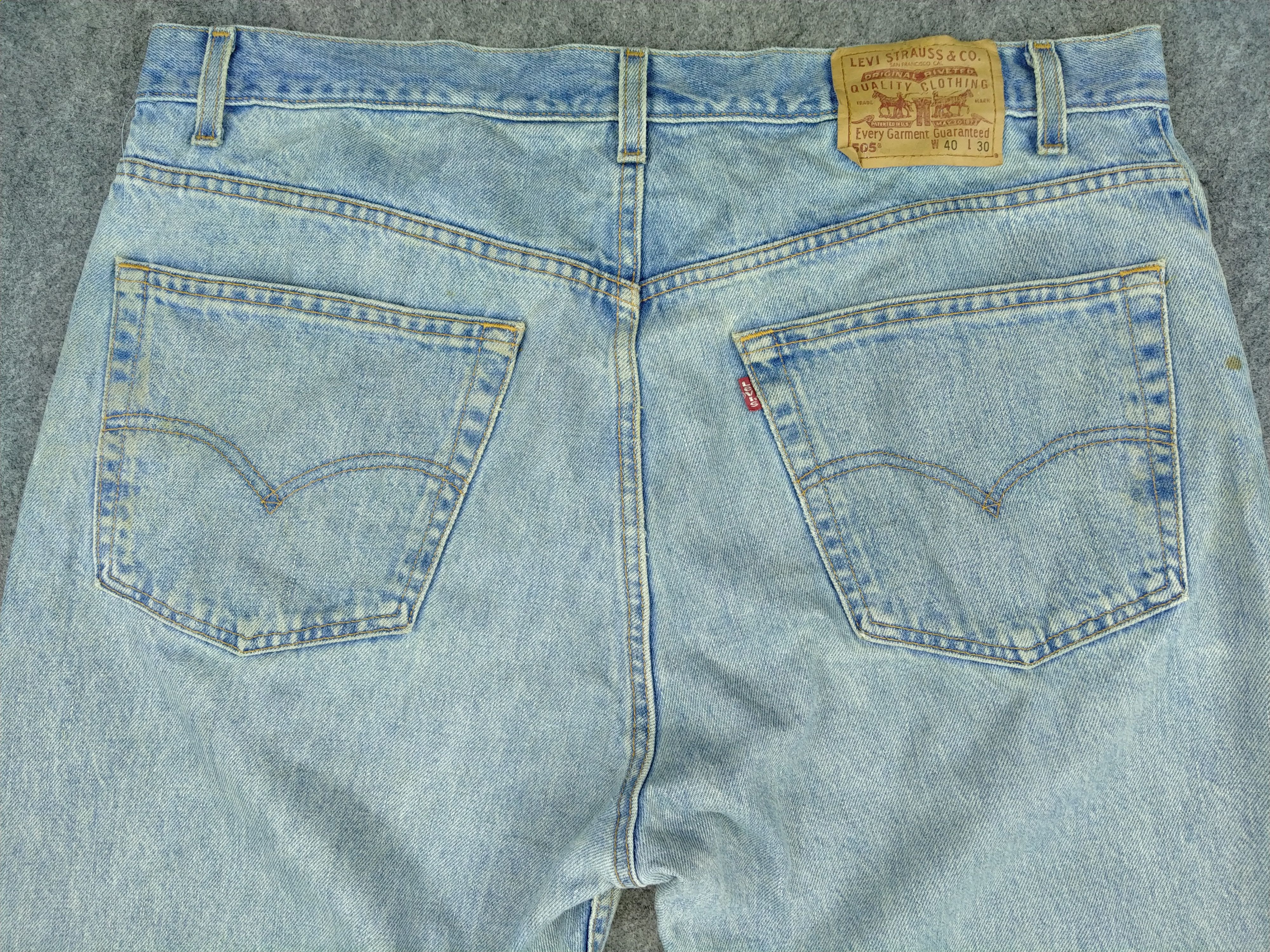 Levi's Vintage Levi's 505 Regular Fit Light Wash Denim 39x30 JN550 Size US 39 - 4 Thumbnail