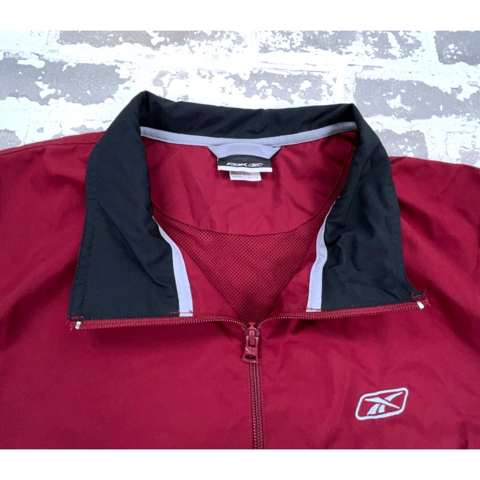 Reebok VINTAGE Reebok Jacket Men XL Red Black Windbreaker Track Suit Warm Up Track Y2K Size 46R - 3 Thumbnail