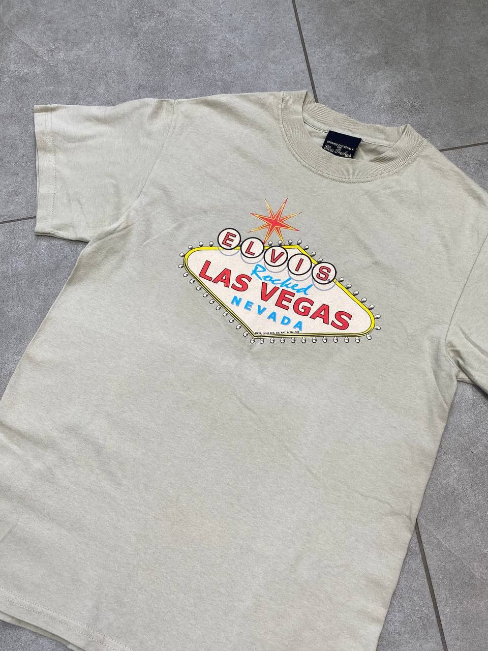 Band Tees Vintage Elvis Presley 1999 Elvis Rocked Las Vegas T-Shirt Size US S / EU 44-46 / 1 - 7 Thumbnail