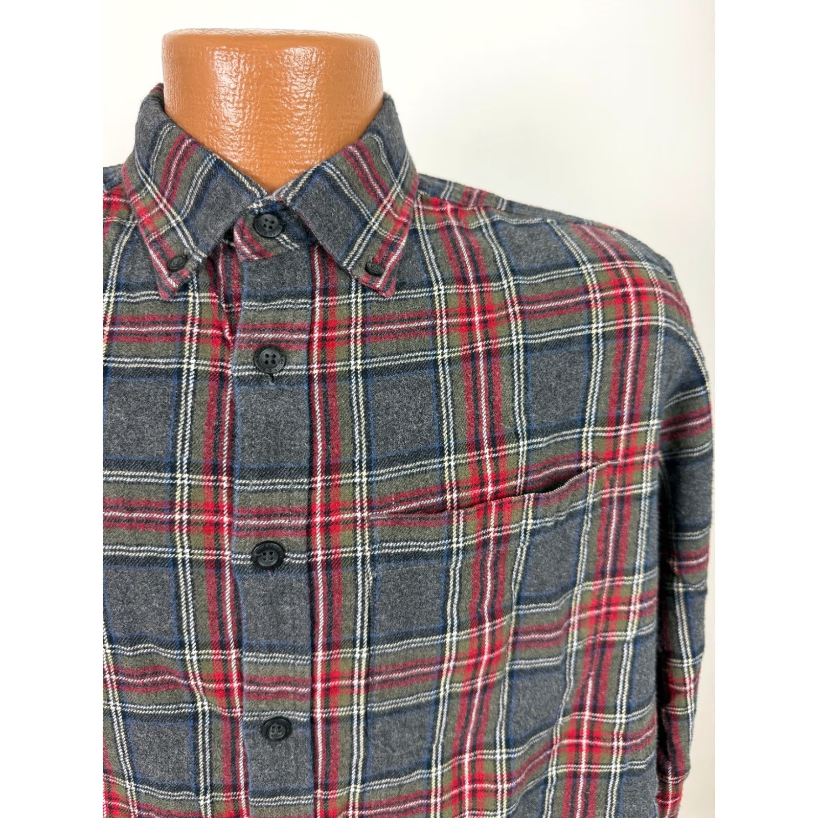 Eddie Bauer VINTAGE Eddie Bauer Flannel Shirt Men L Gray Plaid Cotton Outdoors Slim Fit Adult Large Gray Plaid Casual/Workwear Mens Size US L / EU 52-54 / 3 - 3 Thumbnail