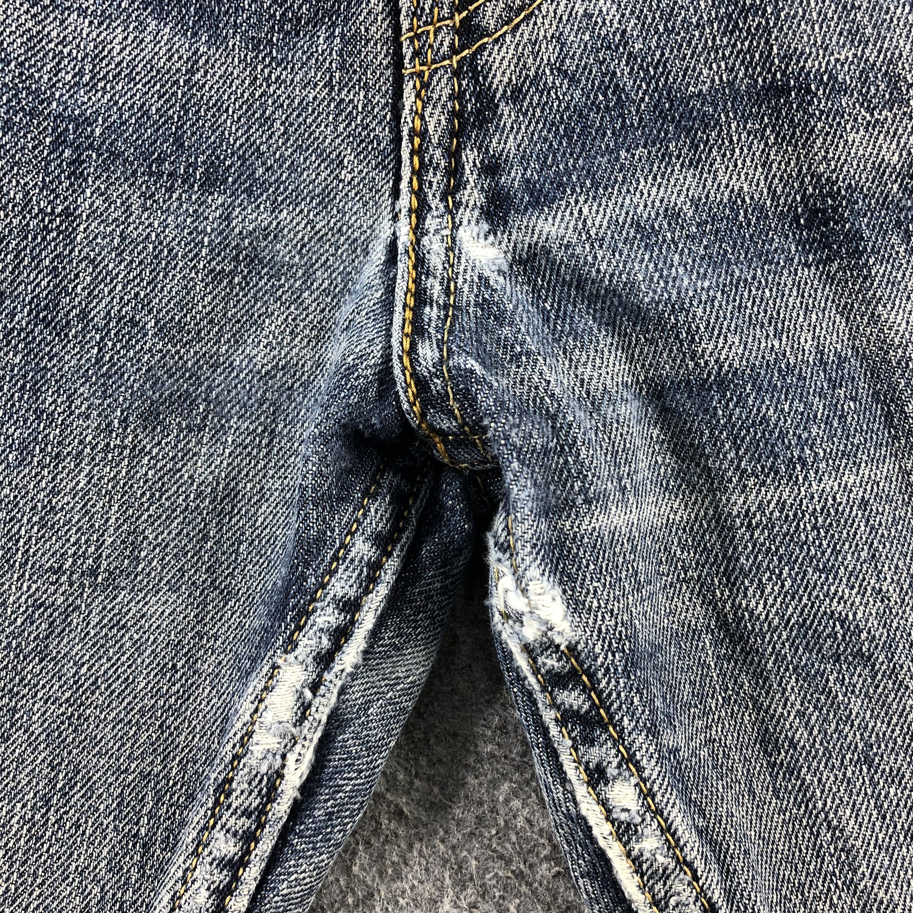 Levi's Vintage Blue Wash Levis 557 Flare Jeans-J2628 Size US 31 - 9 Thumbnail