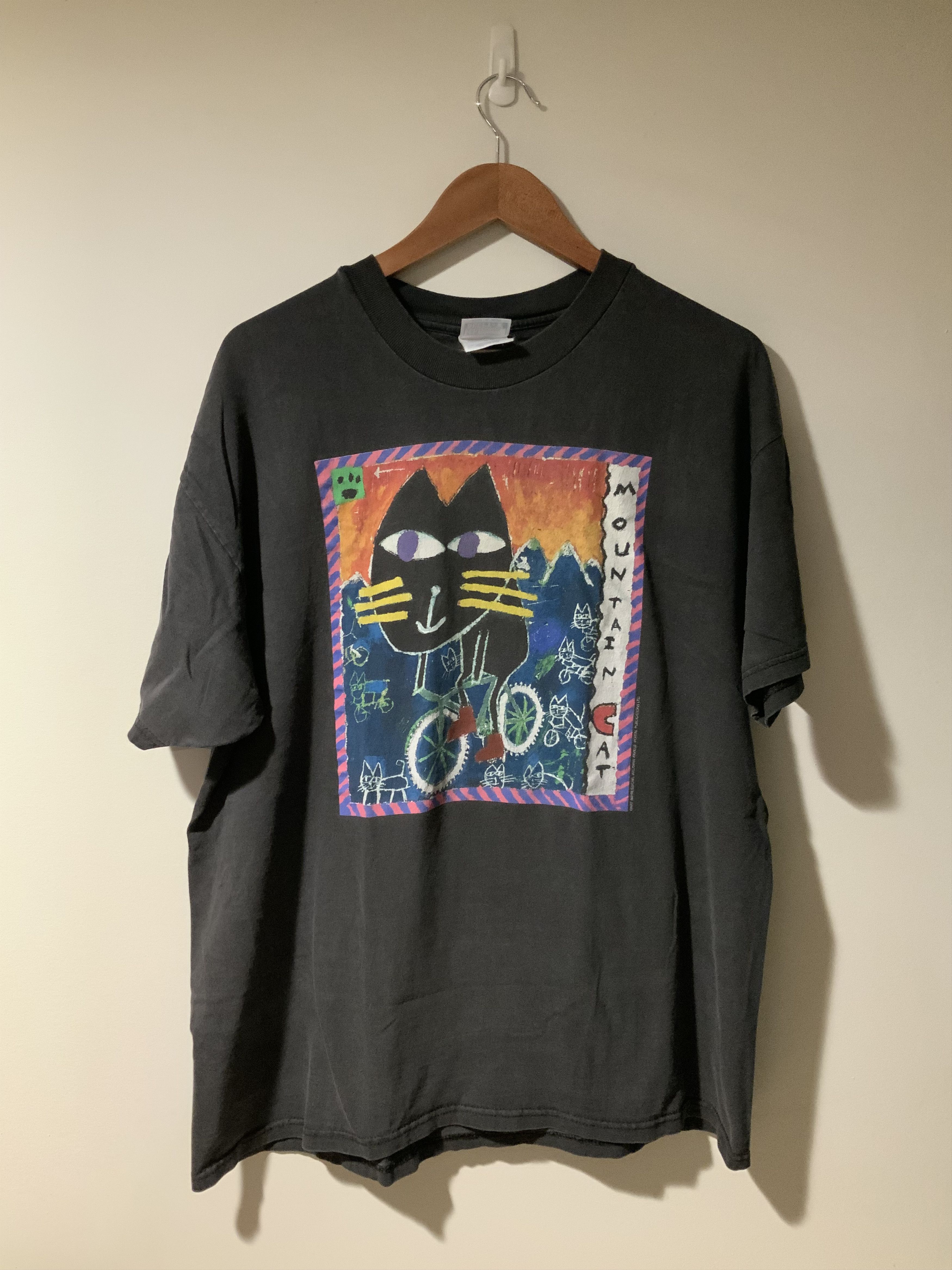 Vintage Vintage 90s Mountain Cat Abstract Arts Dave Faville T-Shirt Size US XL / EU 56 / 4 - 1 Thumbnail