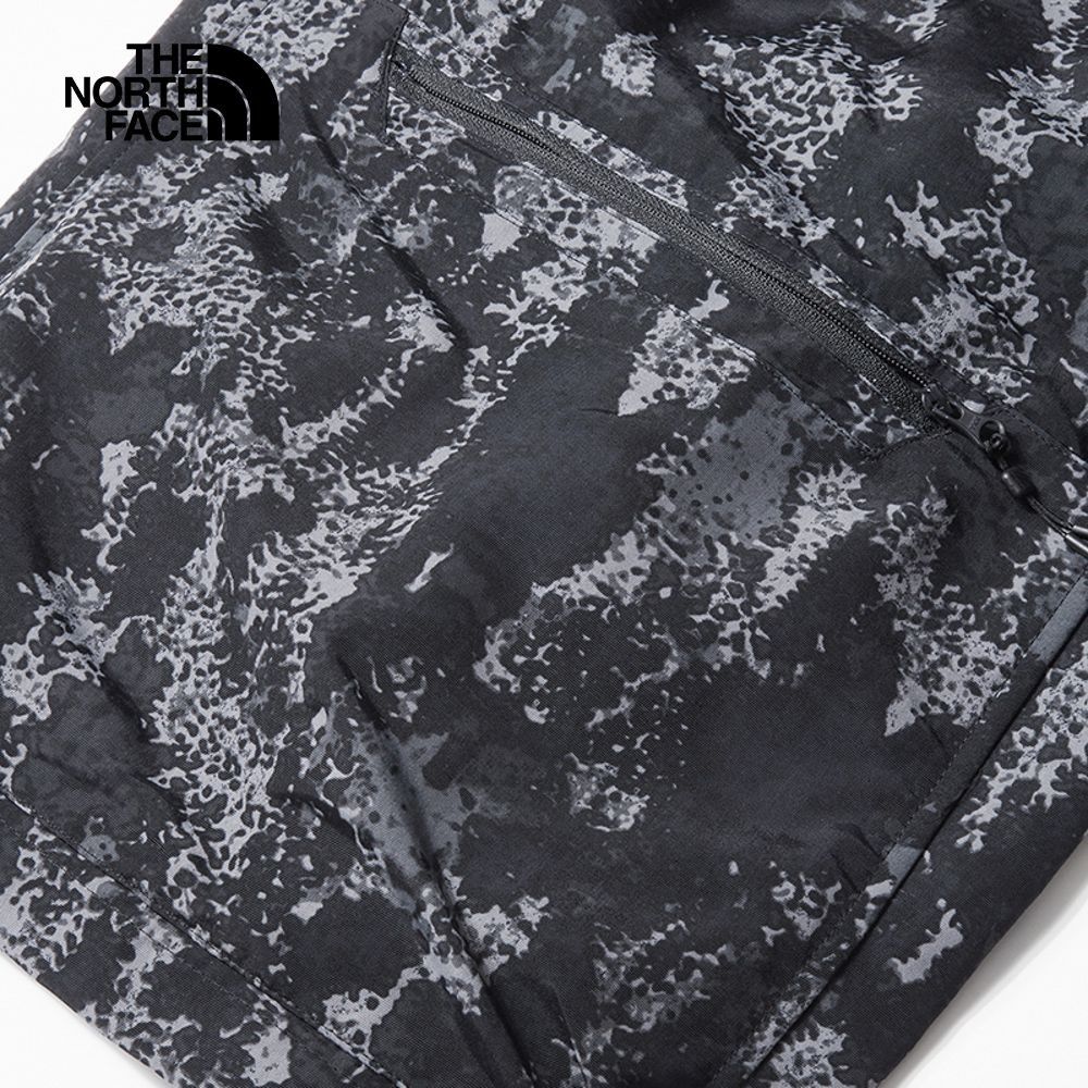 Kazuki Kuraishi × The North Face Urban Exploration KK OVESIZE PRINT CARGO SHORTS Size US 32 / EU 48 - 8 Thumbnail