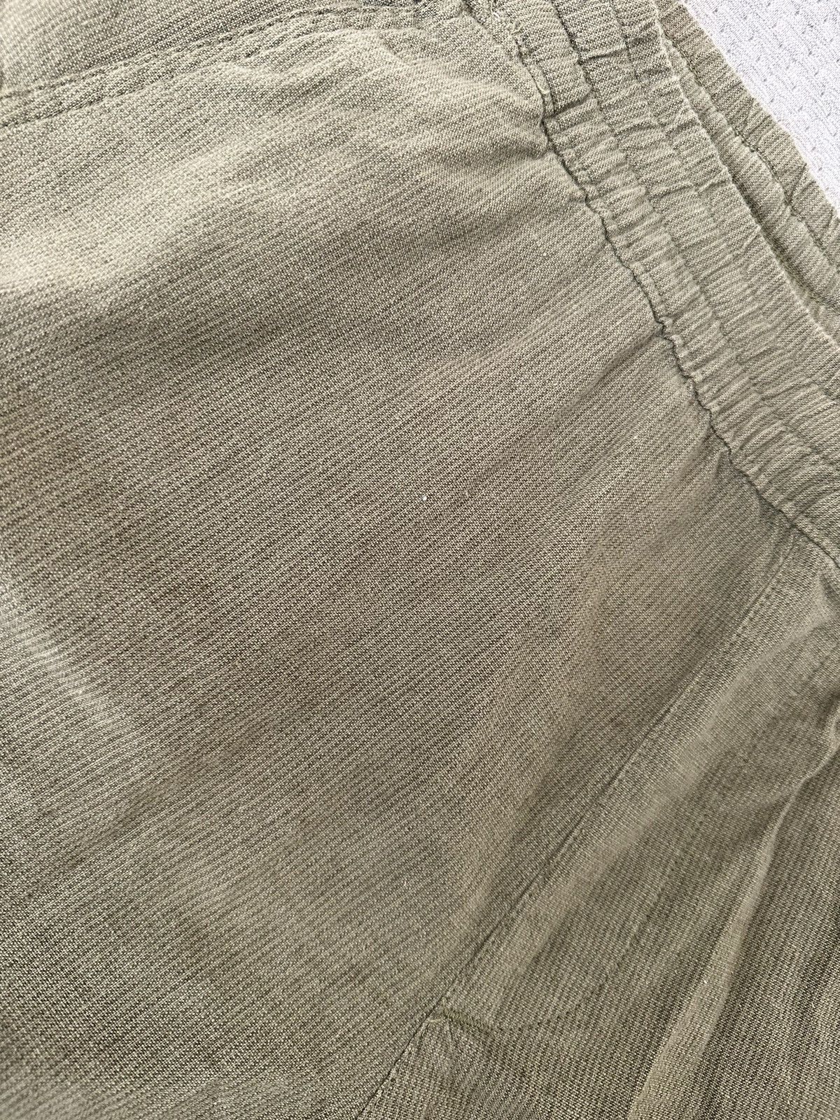 Abercrombie & Fitch Abercrombie and Fitch Olive Shorts Size US 32 / EU 48 - 2 Thumbnail