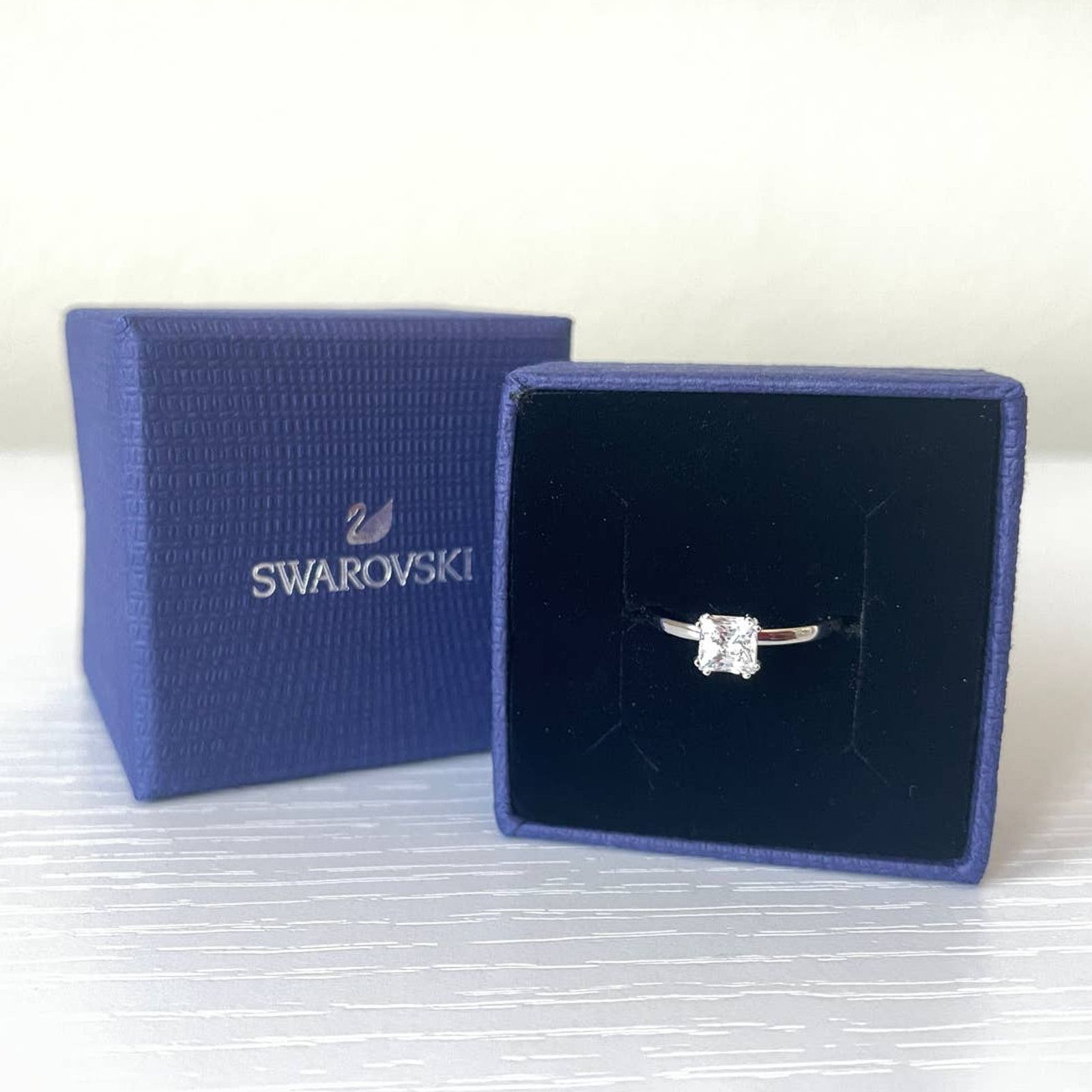 Swarovski Swarovski Attract ring Square cut size 6 / EUR 52 Size ONE SIZE - 9 Thumbnail