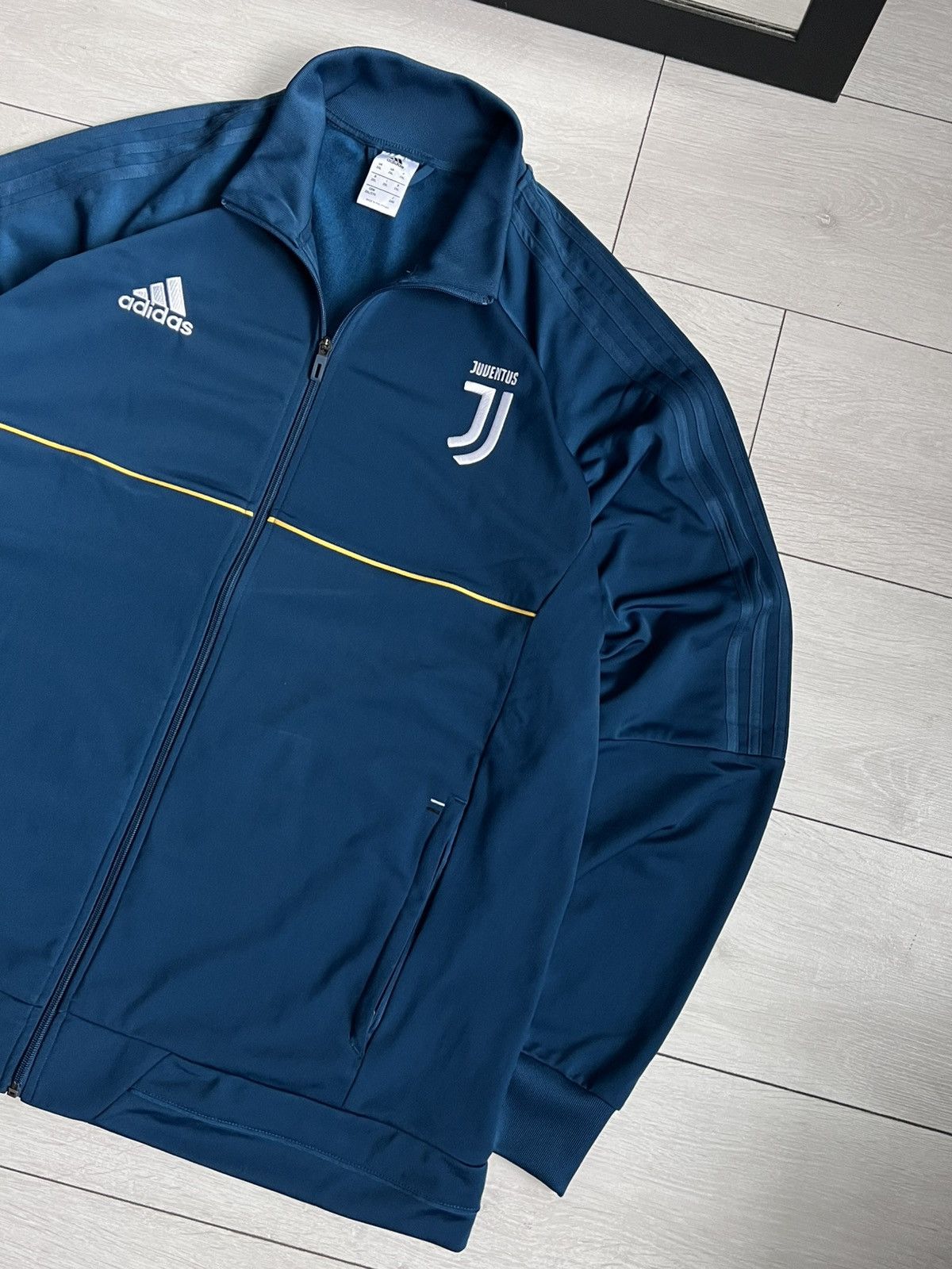 Adidas Adidas Juventus Blokecore Tracktop Size US XXL / EU 58 / 5 - 3 Thumbnail