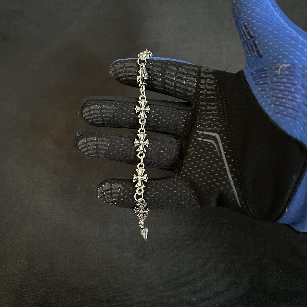 Vintage Vintage 2000s Style Silver Cross Hip Hop Punk Bracelet Size ONE SIZE - 5 Thumbnail