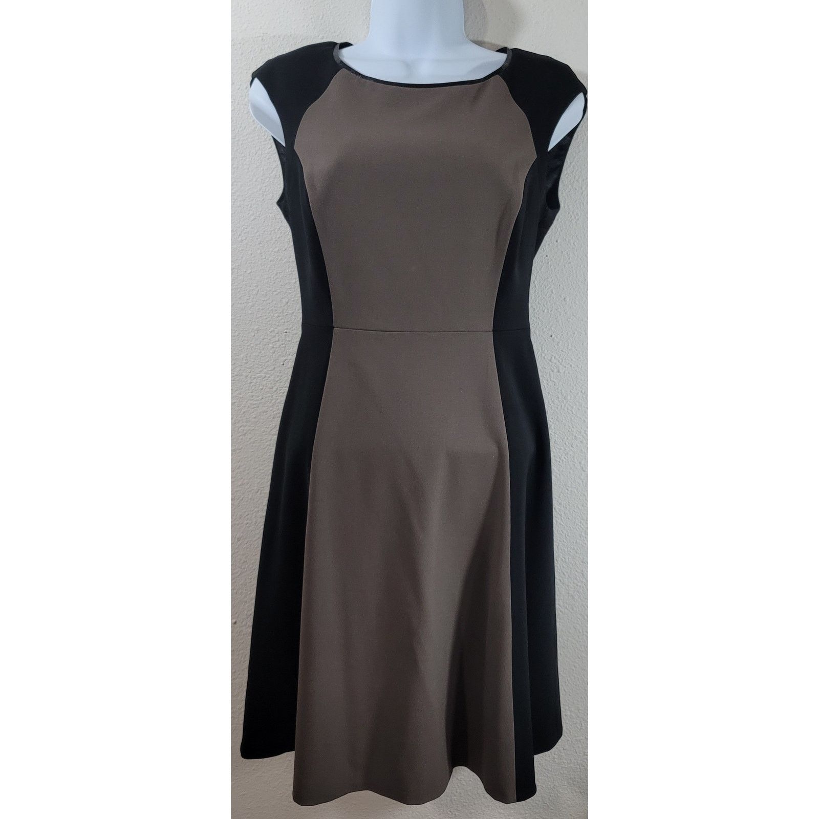 Other T Tahari Black Brown Color Block Sheath Dress 2 Soft Size XS / US 0-2 / IT 36-38 - 1 Thumbnail