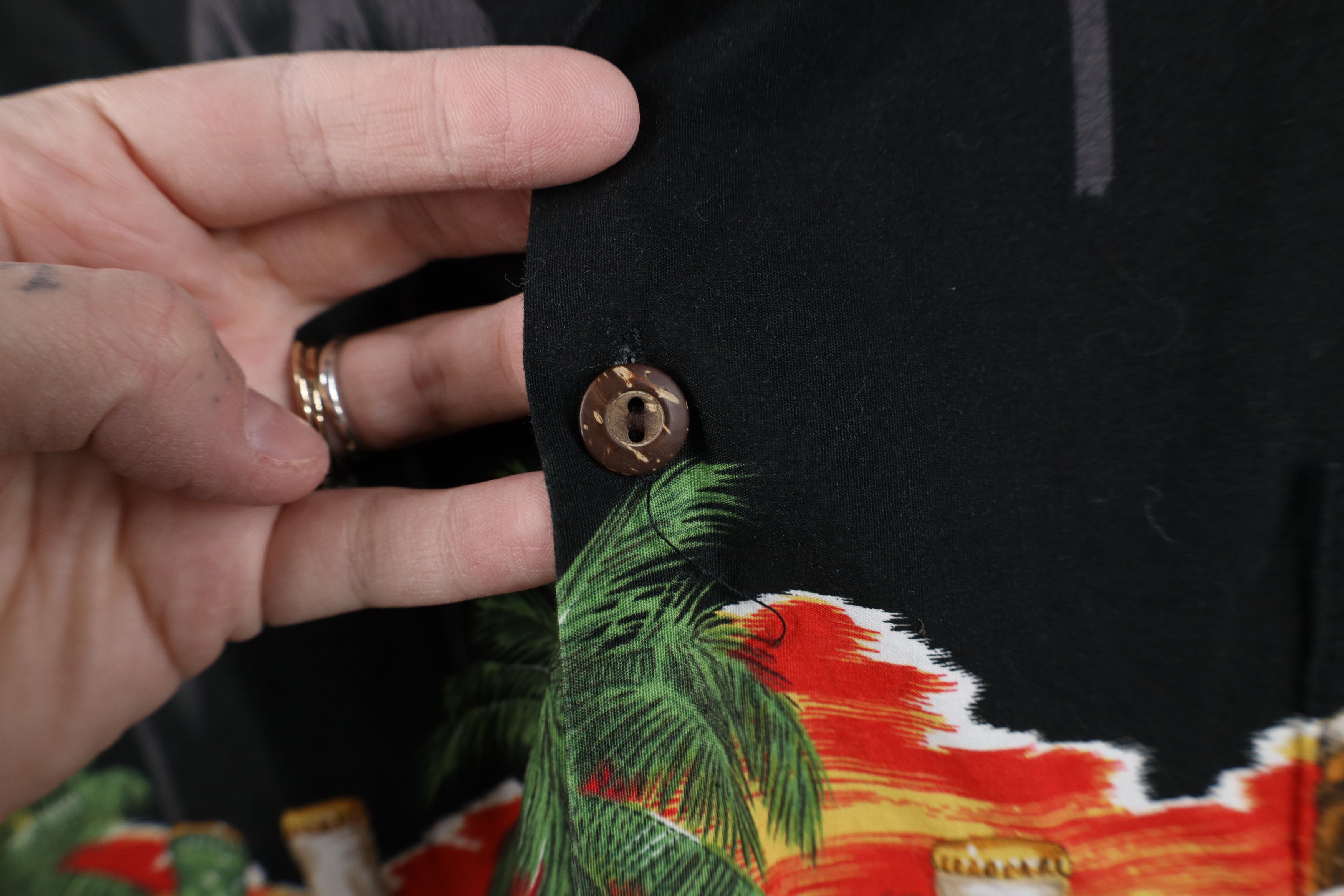 Vintage Vintage 90s Streetwear Beer Camp Collar Button Shirt USA Size US XL / EU 56 / 4 - 9 Thumbnail
