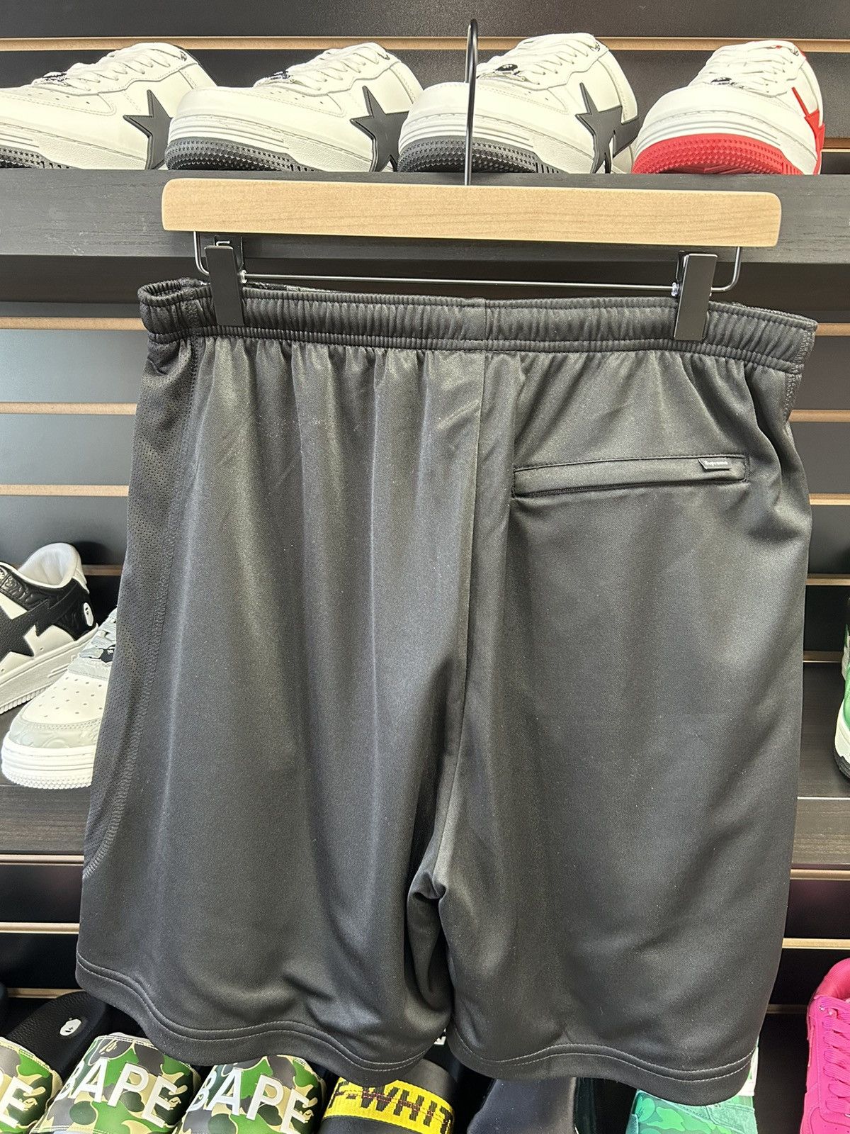 Supreme Supreme 30 year of dedication shorts Size US 30 / EU 46 - 2 Thumbnail