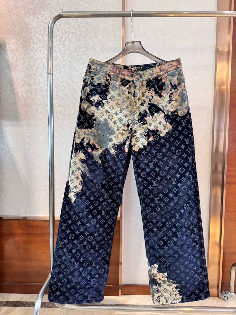 Louis Vuitton Louis Vuitton Huoshaoyun full-printed flocked jeans Size US 32 / EU 48 - 1 Thumbnail