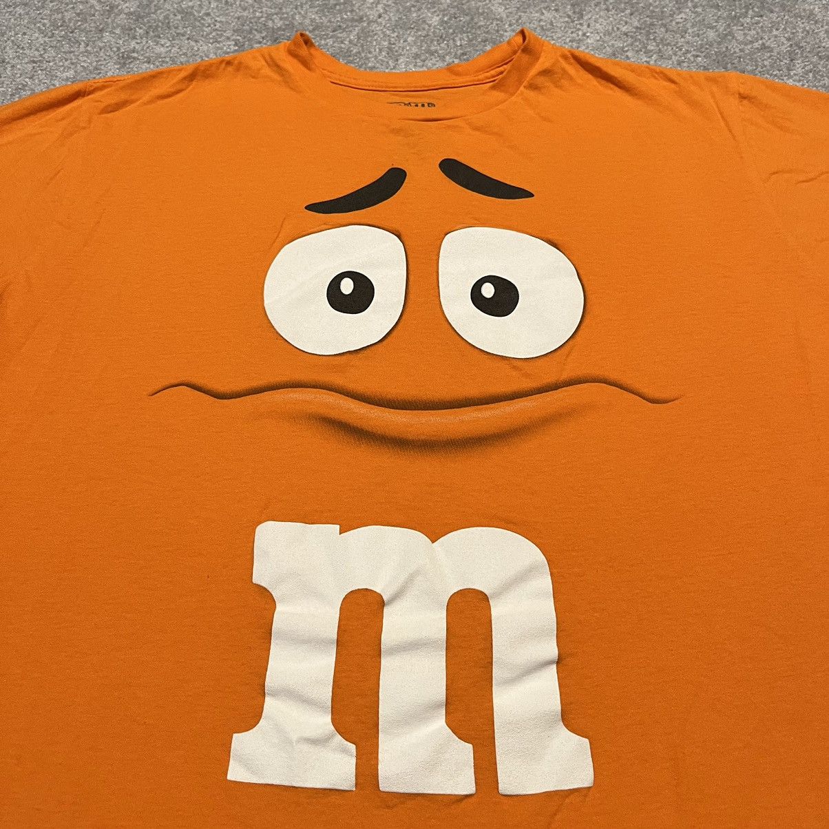 Vintage Vintage M&M Big Graphic All Over Print Scared Crisp Logo Tee Size US M / EU 48-50 / 2 - 2 Thumbnail