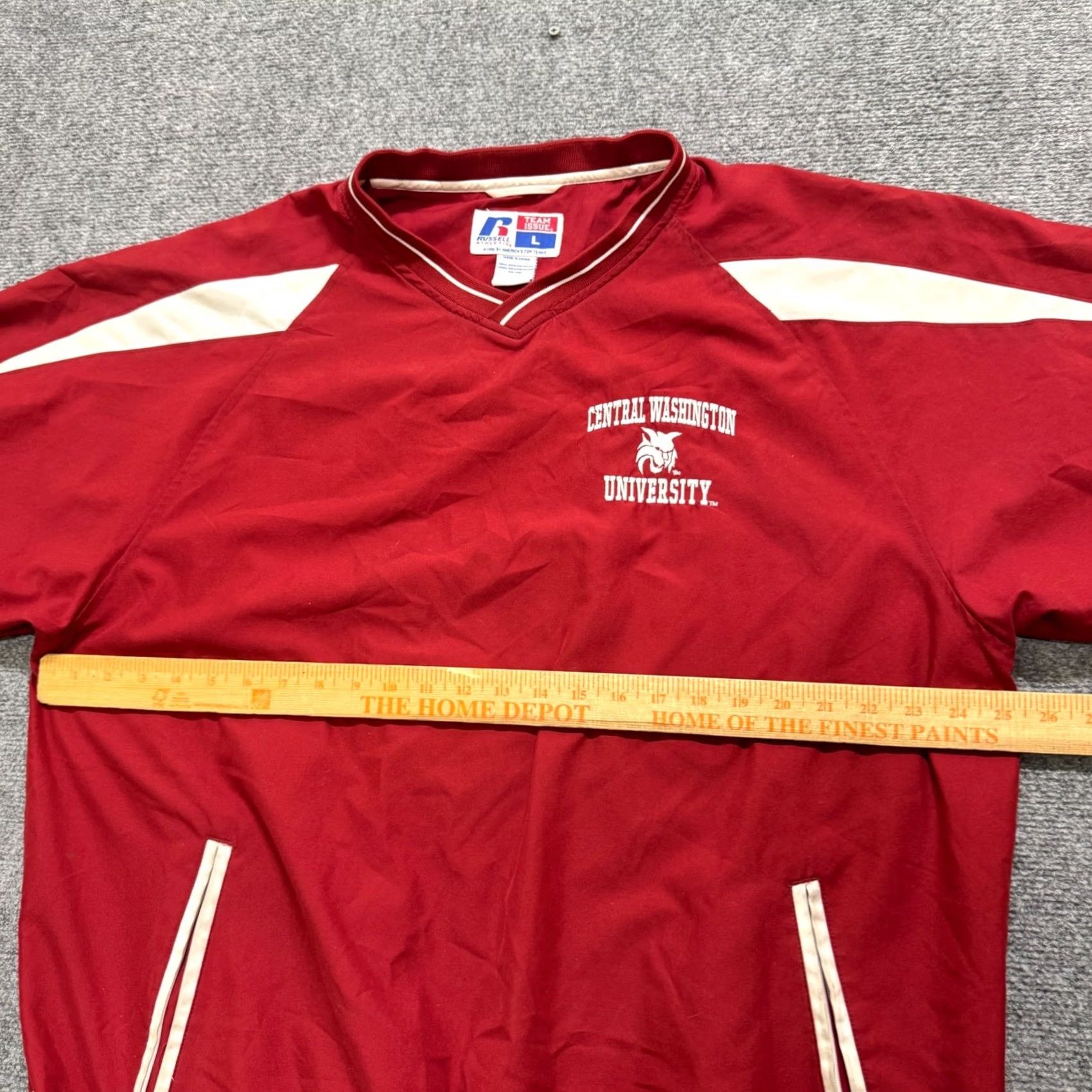 Russell Athletic VINTAGE Russell Athletics Sweatshirt Pullover Nylon Mens L Red Team Issue CEU Size US L / EU 52-54 / 3 - 6 Thumbnail