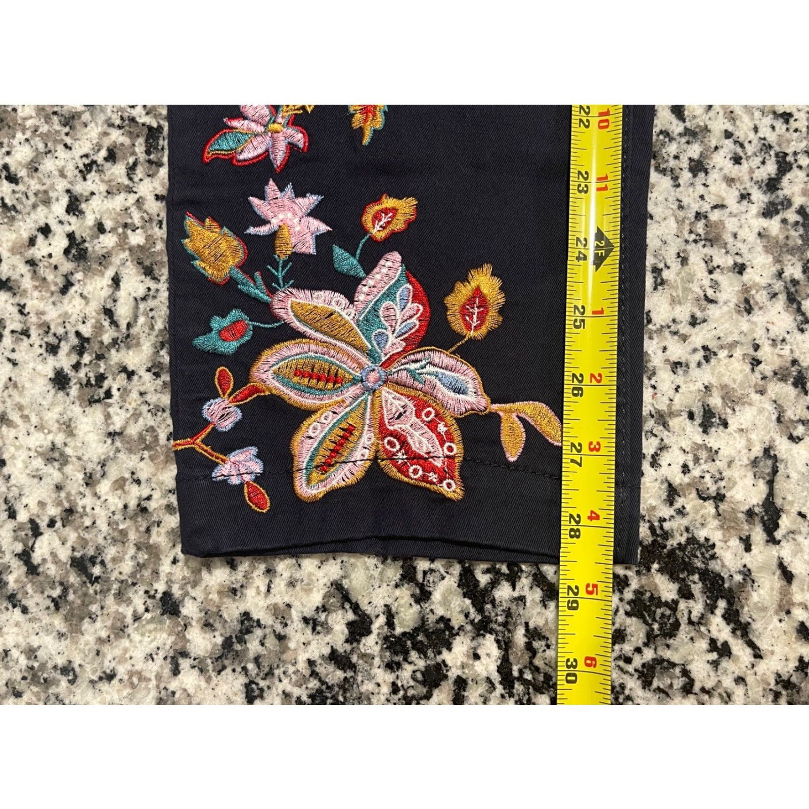 Boden BODEN Women's Chino Pants Navy Floral Embroidered Pockets Size 6L Size 30" / US 8 / IT 44 - 8 Thumbnail