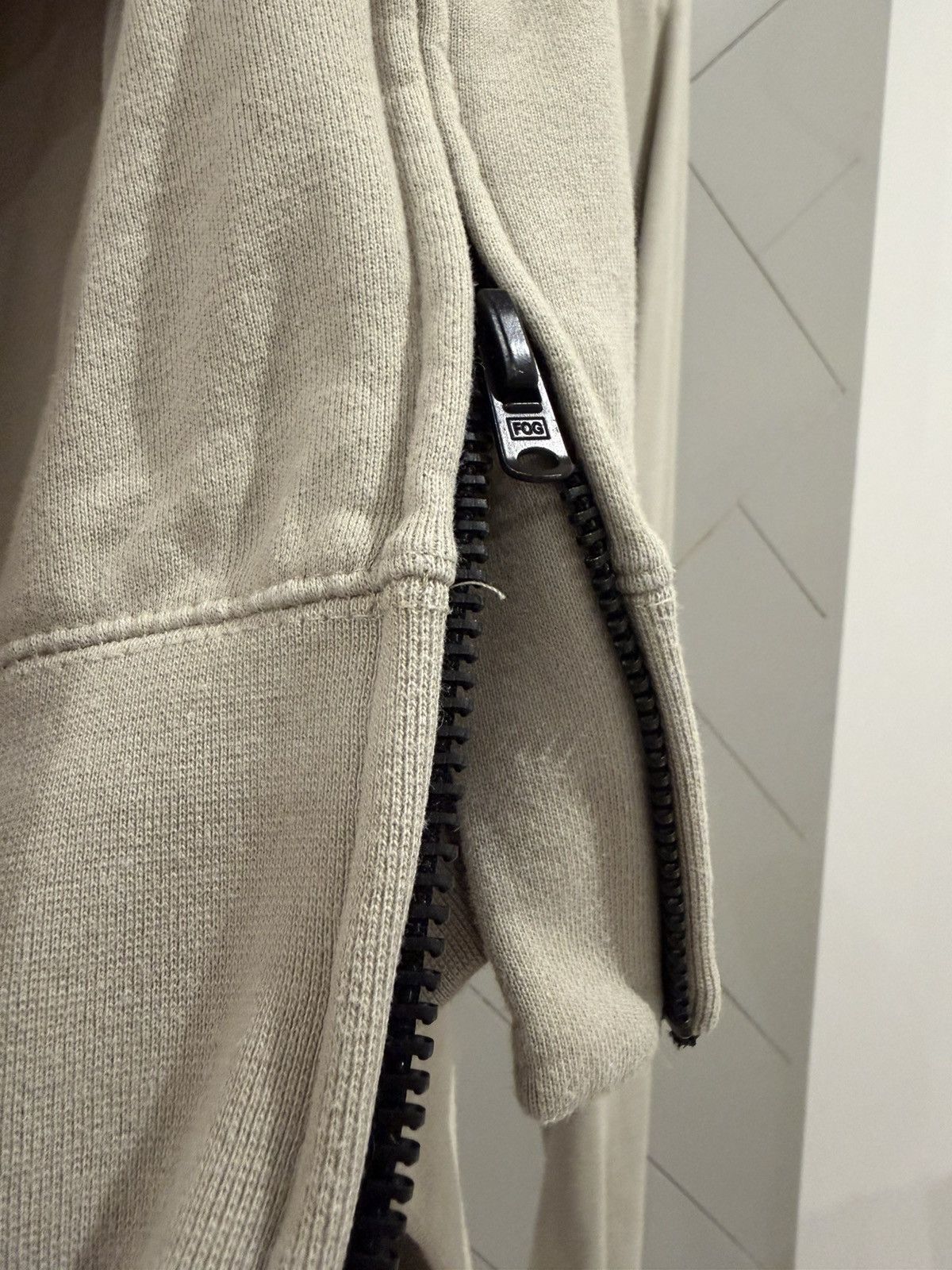 Fear of God Fear Of God Essentials Crewneck - medium M beige Size US M / EU 48-50 / 2 - 5 Thumbnail