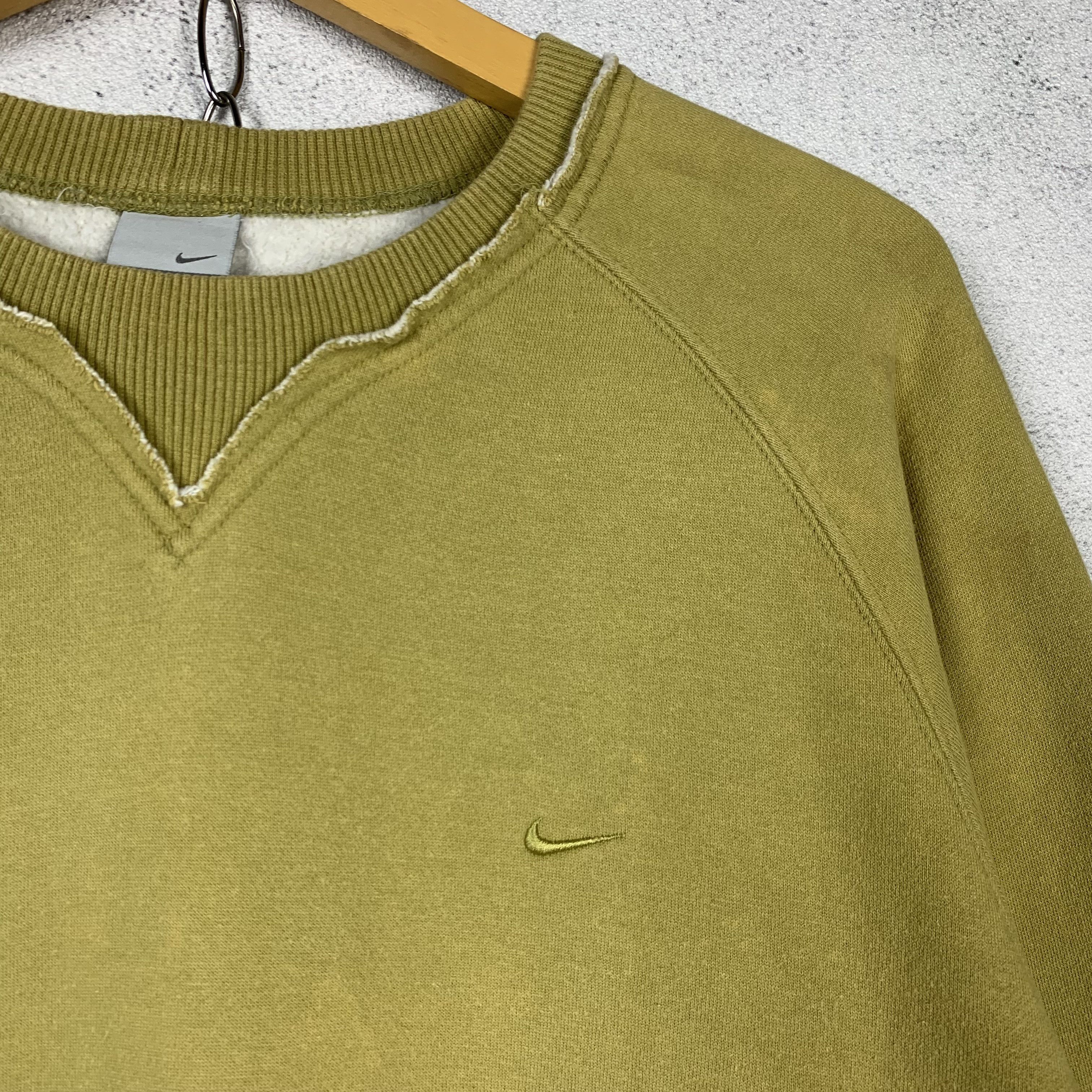 Nike Nike Y2K Swoosh Logo Sweatshirt Crewneck Size US L / EU 52-54 / 3 - 4 Thumbnail