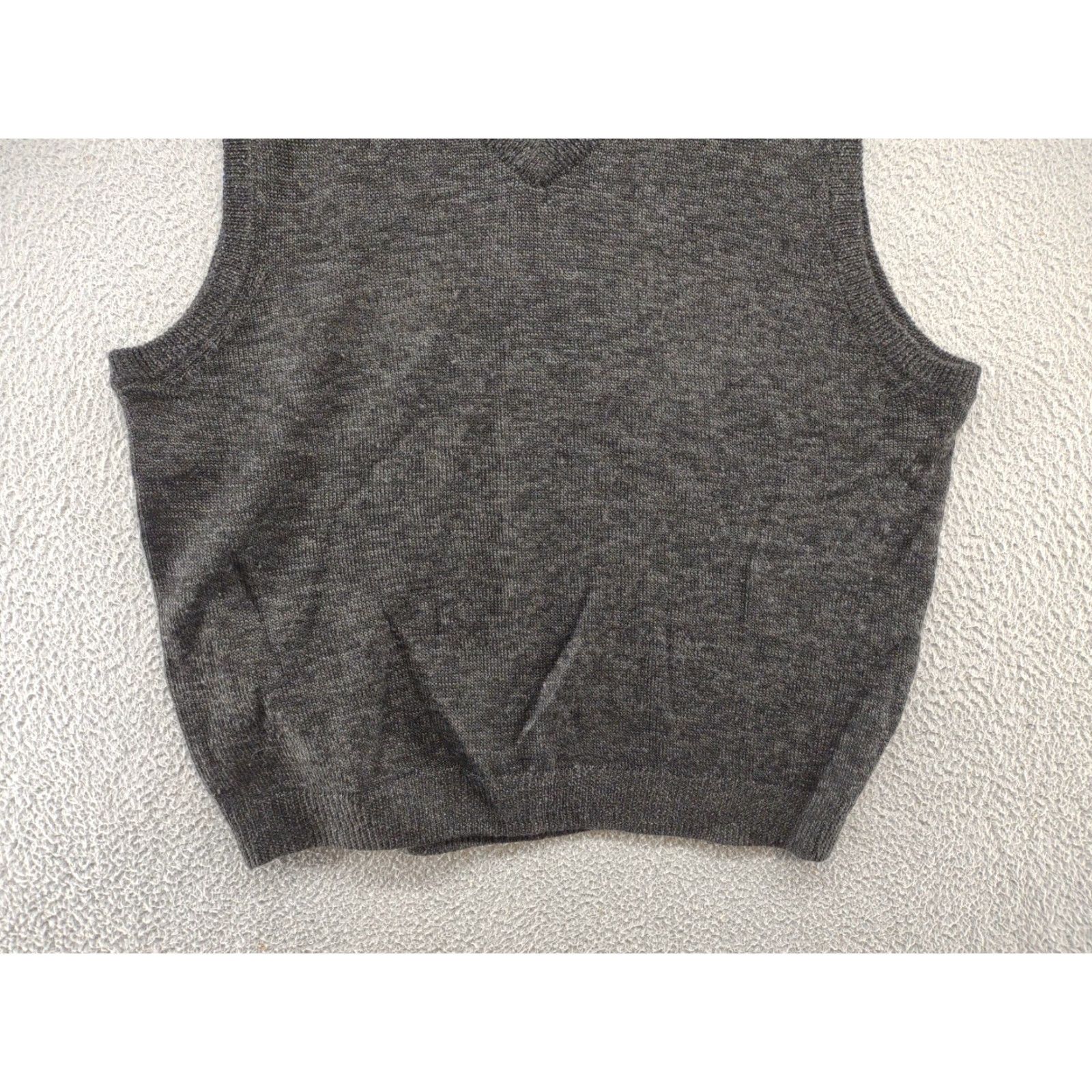 Blair John Blair Vintage Wool Blend Pullover Gray Sweater Vest Men’s XL Size V-Neck, Short Sleeve, Knit, Solid, 90s Football Golf Fashion Size US XL / EU 56 / 4 - 3 Thumbnail