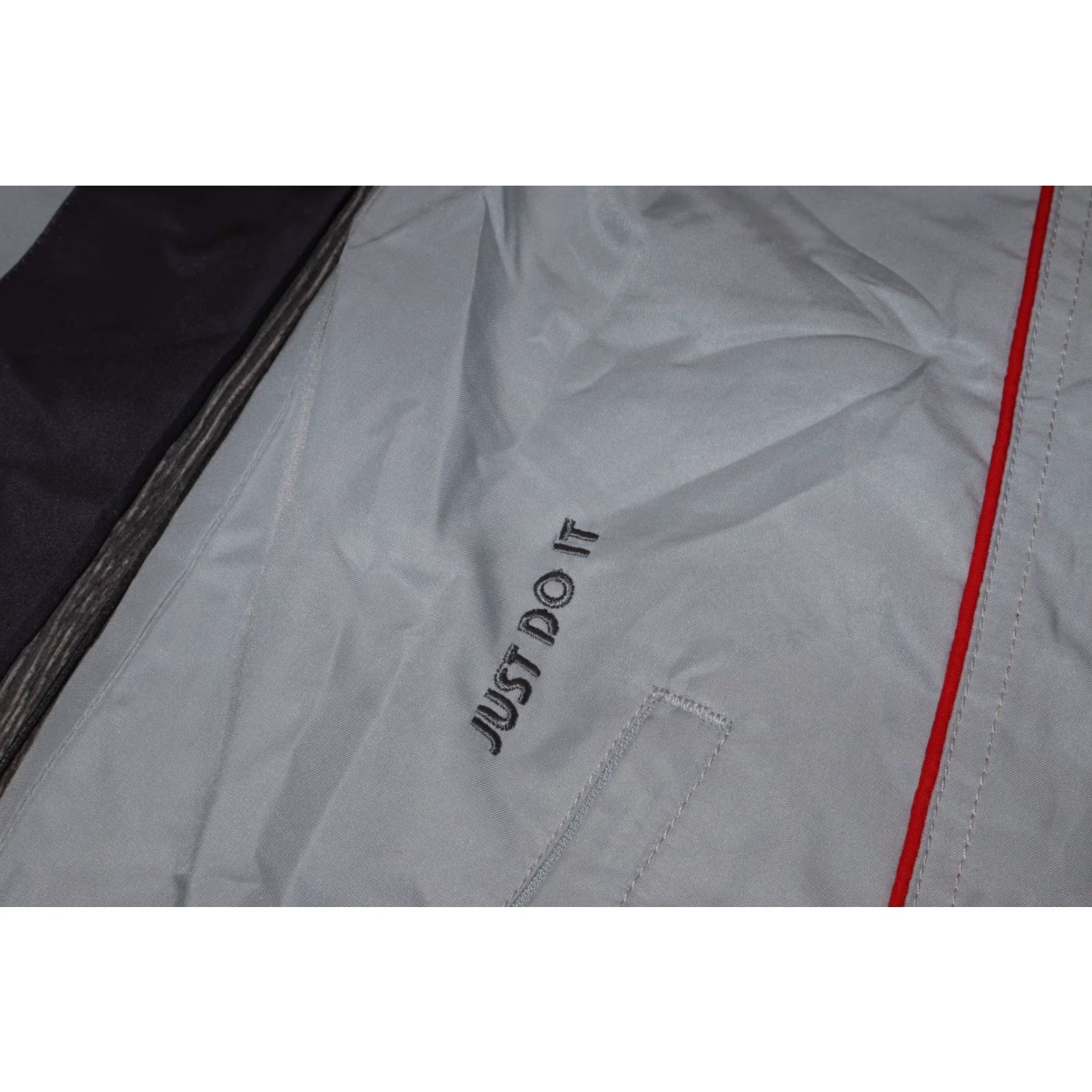 Nike VINTAGE NIKE TRACK JACKET - WINDBREAKER, MEN’S XL, GRAY, FULL ZIP, 90s/2000s, LOGO, JACKET Size US XL / EU 56 / 4 - 5 Thumbnail