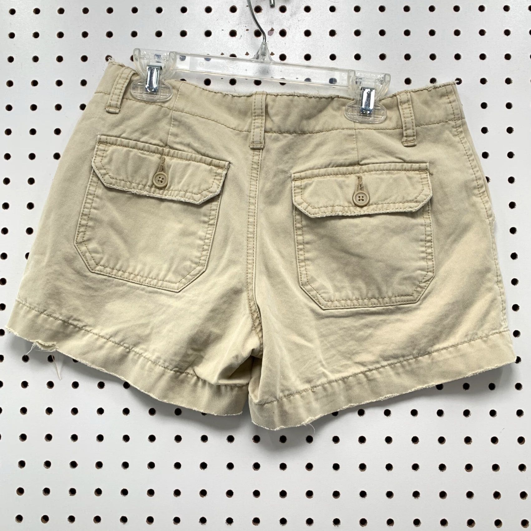 Old Navy Old Navy Khaki Shorts Womens Size 2 Fits 28x4 Rear Flap Pockets Shirt (Beige) Size 26" / US 2 / IT 38 - 6 Thumbnail