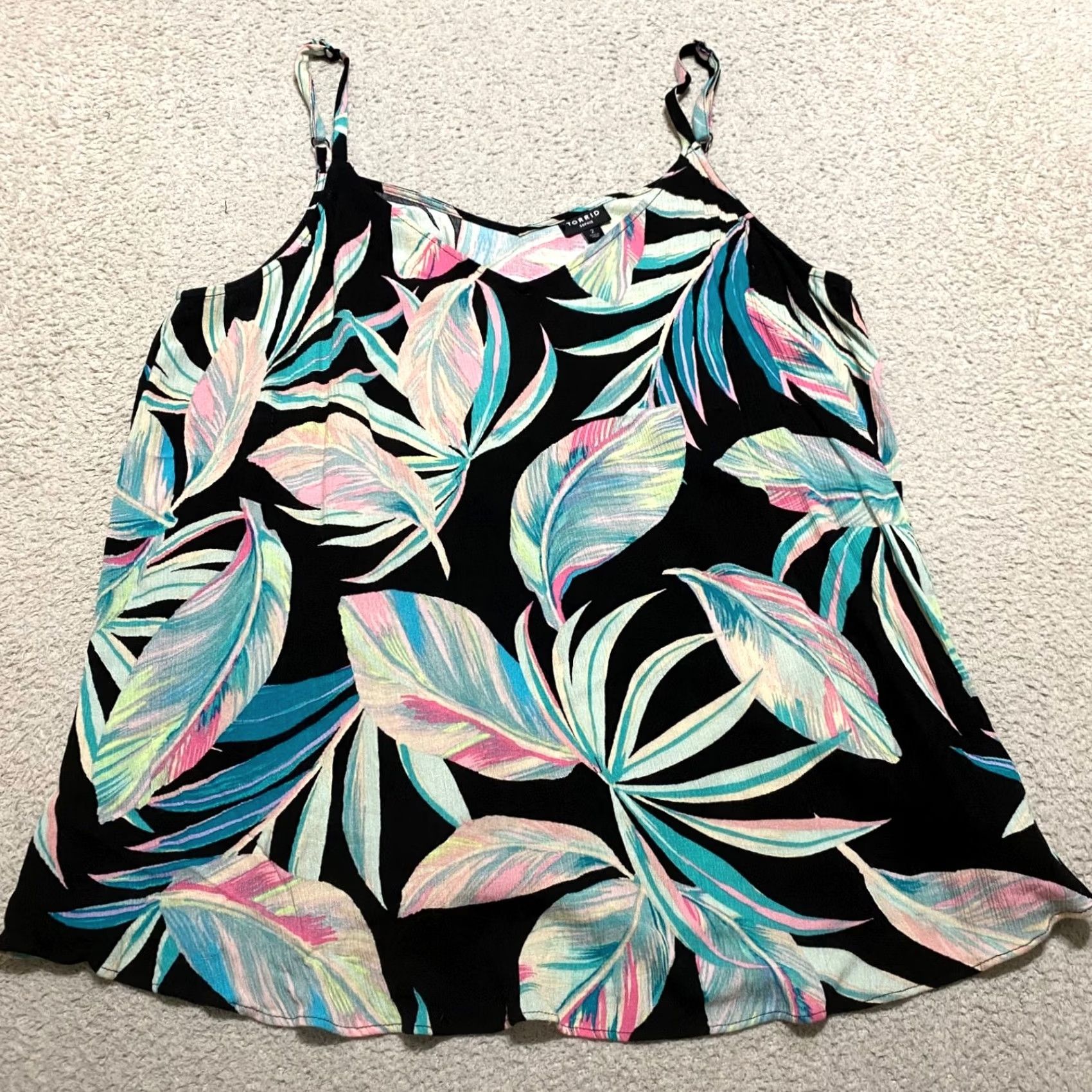 Torrid Torrid Sophie Tank Plus 2X Multicolor Floral Camisole Sleeveless Spaghetti Strap Shirt Womens Size XXL / US 16-18 / IT 52-54 - 2 Thumbnail