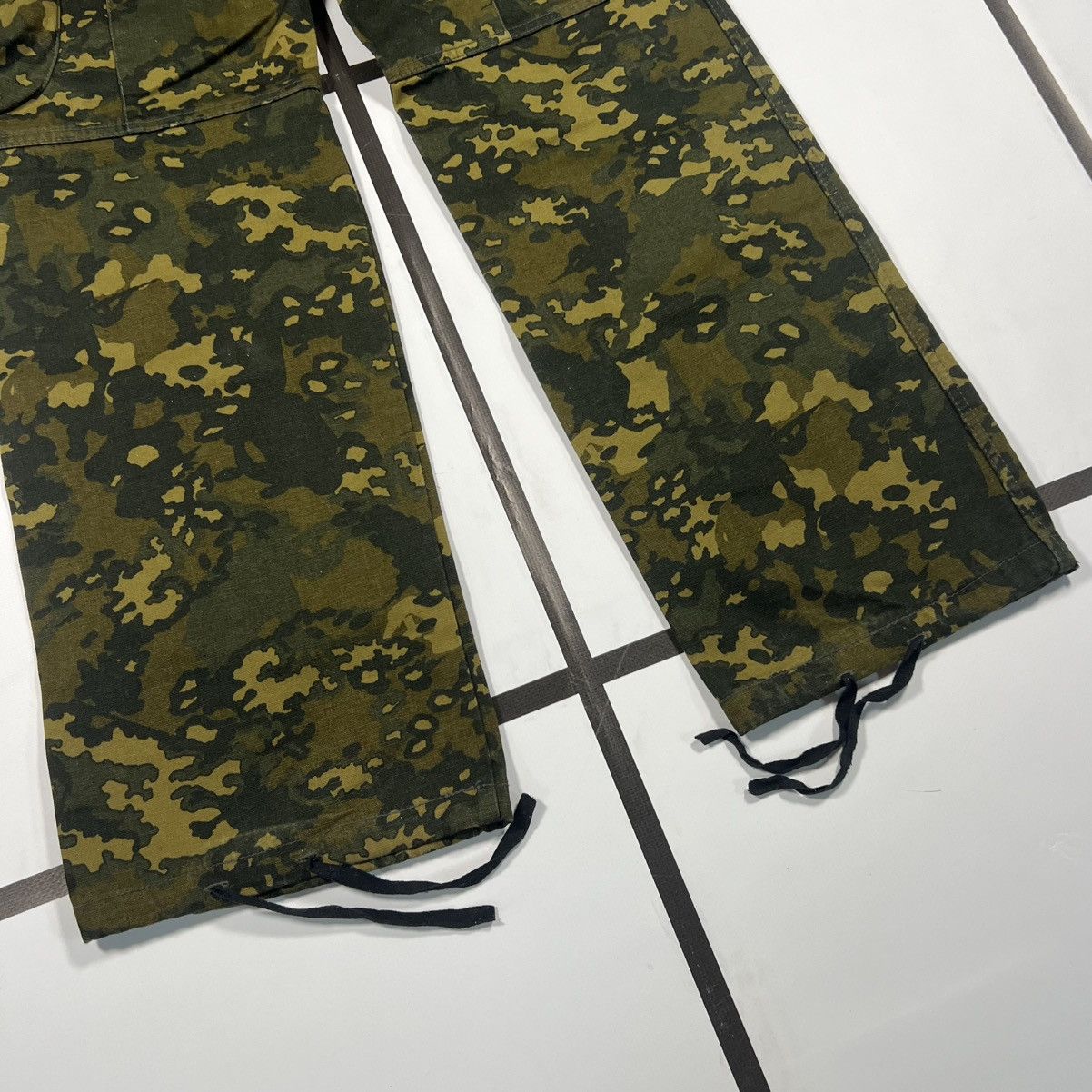 PPFM |[ 2002 PPFM Camo Multi-Pocket Cargo Trousers ]| Size US 30 / EU 46 - 8 Thumbnail
