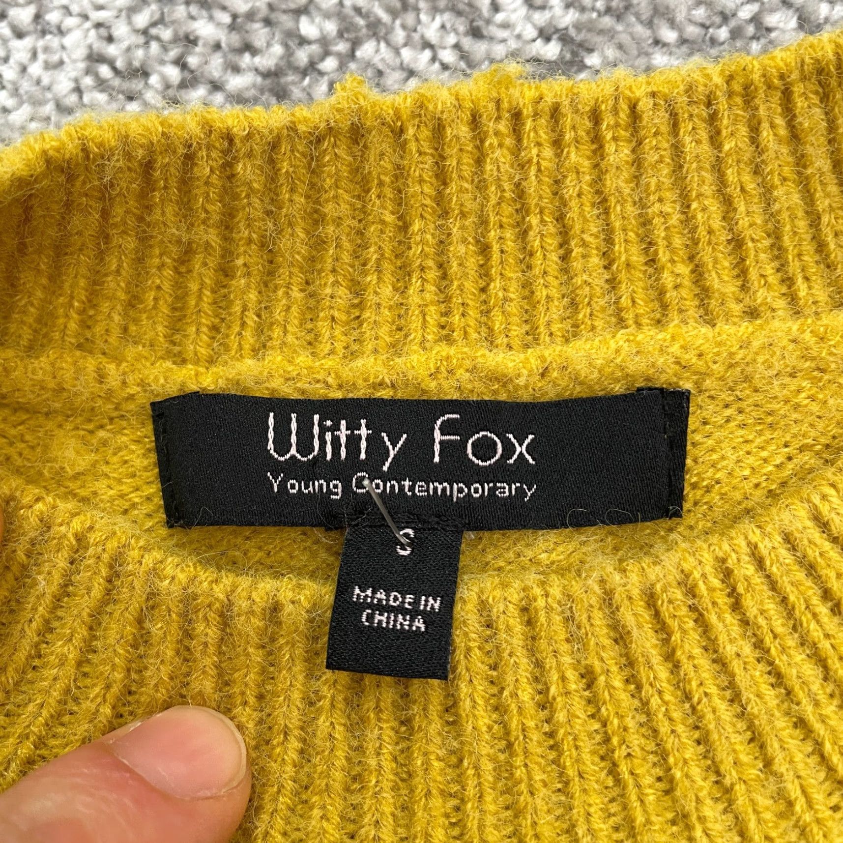 Vintage Witty Fox Pullover Sweater Womens Small Mustard Yellow Flower Crew Neck Casual Size S / US 4 / IT 40 - 6 Thumbnail
