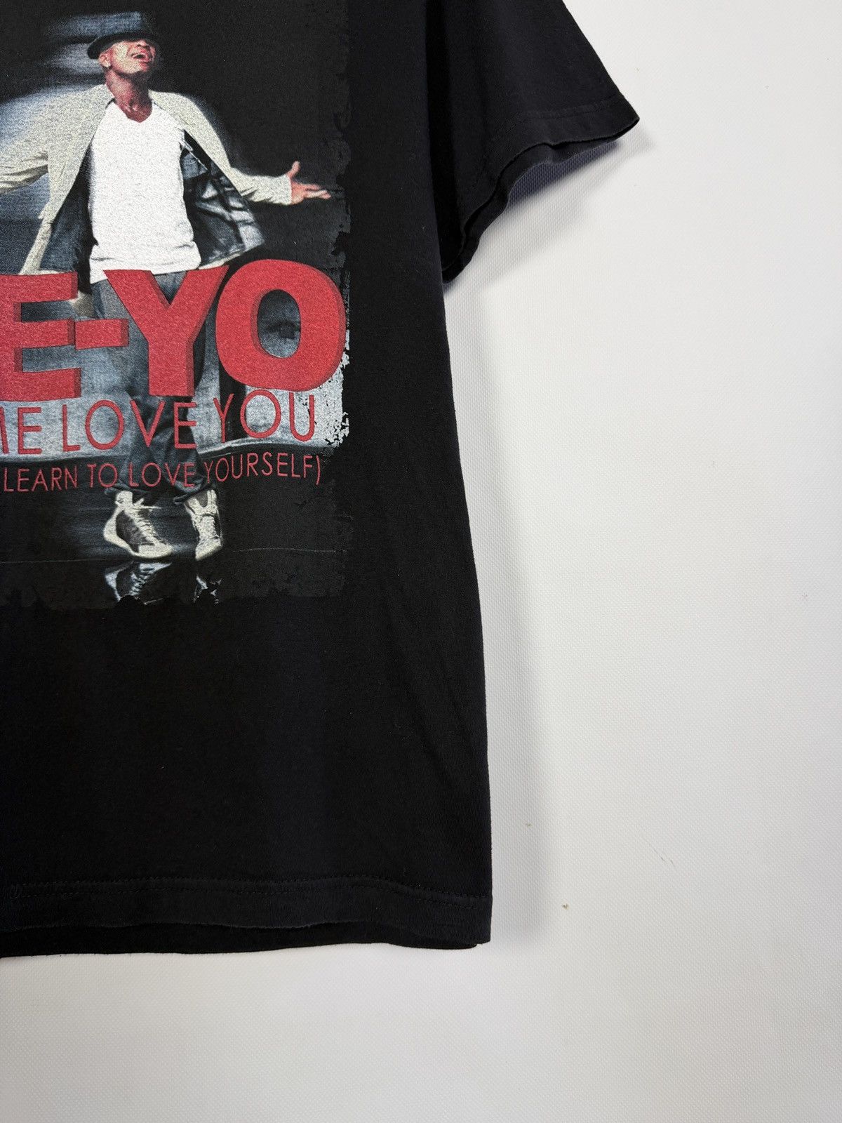 Band Tees Ne‑Yo 2013 Tour T-Shirt Let Me Love You Graphic Band Tee S-M Size US S / EU 44-46 / 1 - 6 Thumbnail