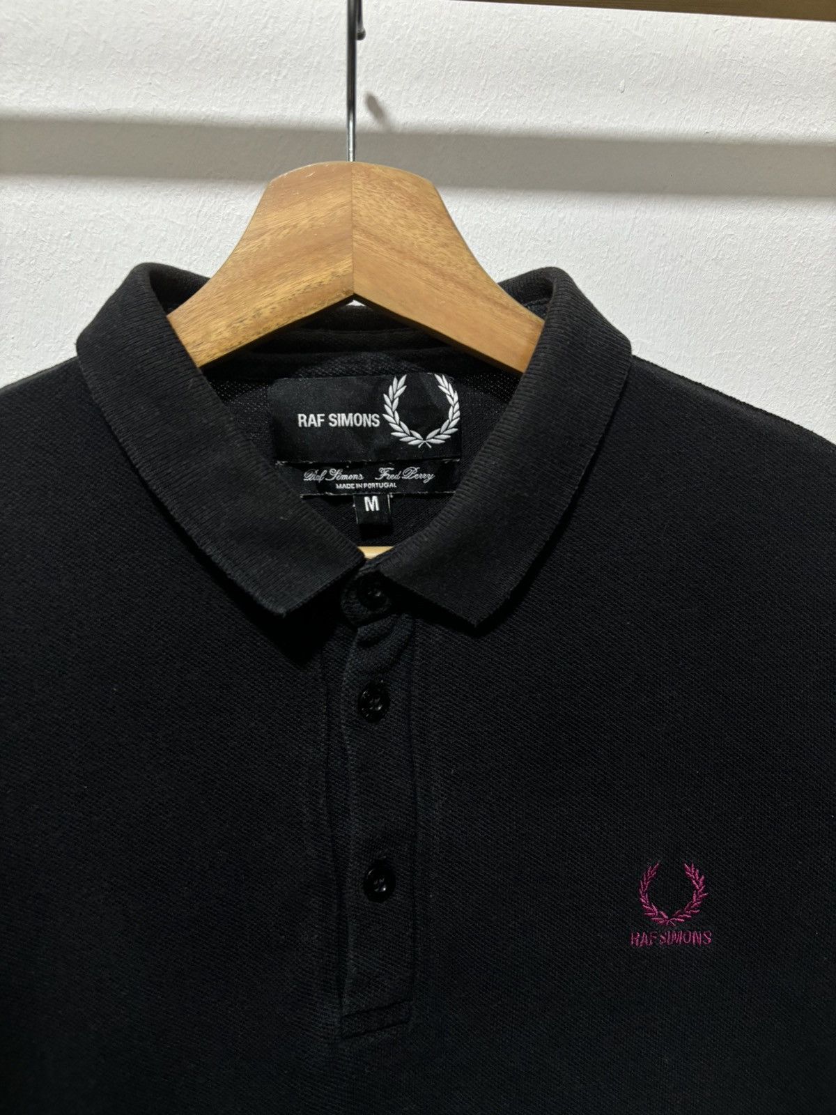 Fred Perry × Raf Simons Raf simon x Fred Perry Embroidery Logo Polo Size US M / EU 48-50 / 2 - 2 Thumbnail