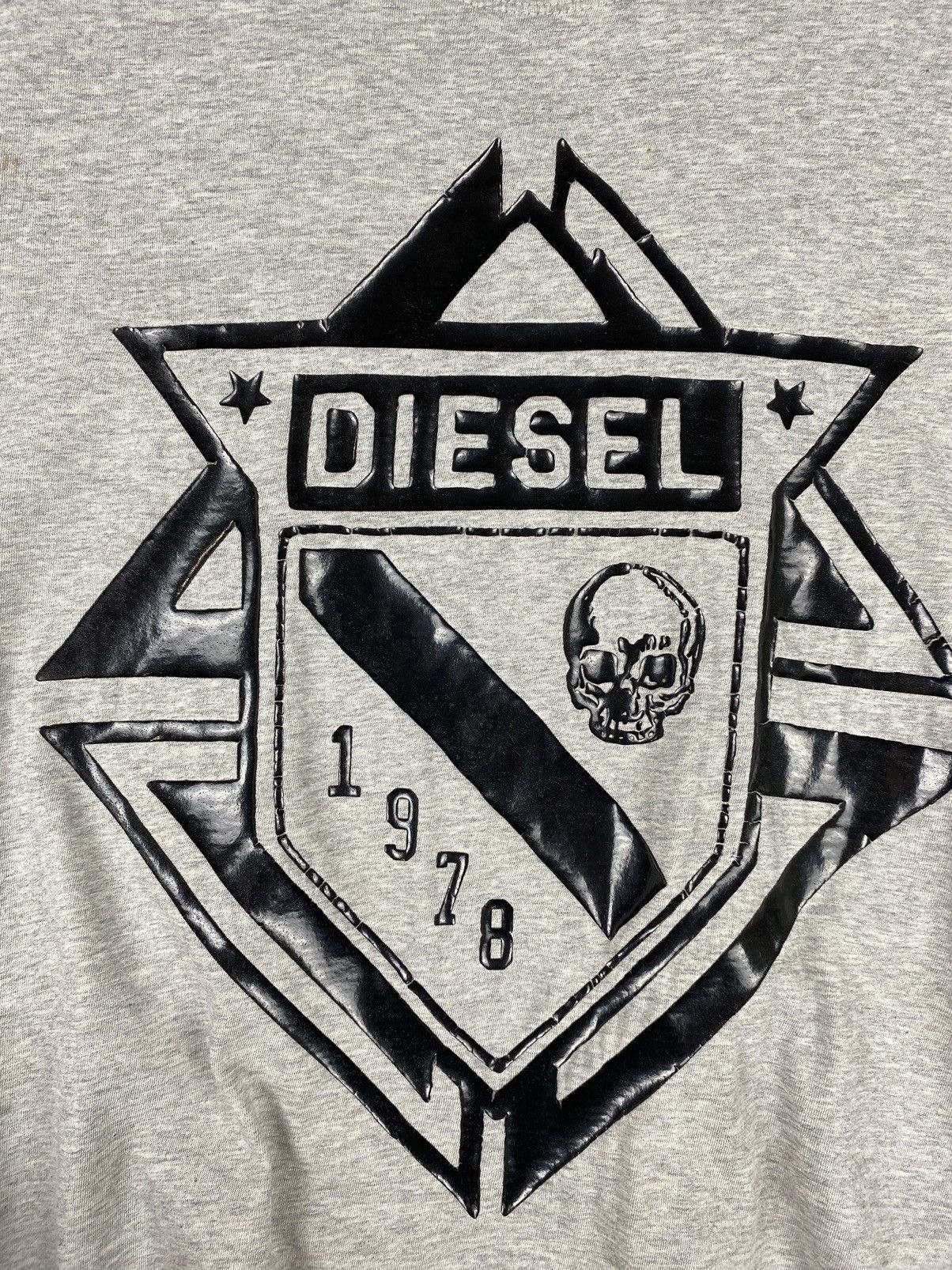 Diesel × Vintage Vintage Diesel Y2K Big Logo Tee T Shirt Size L Size US L / EU 52-54 / 3 - 8 Thumbnail