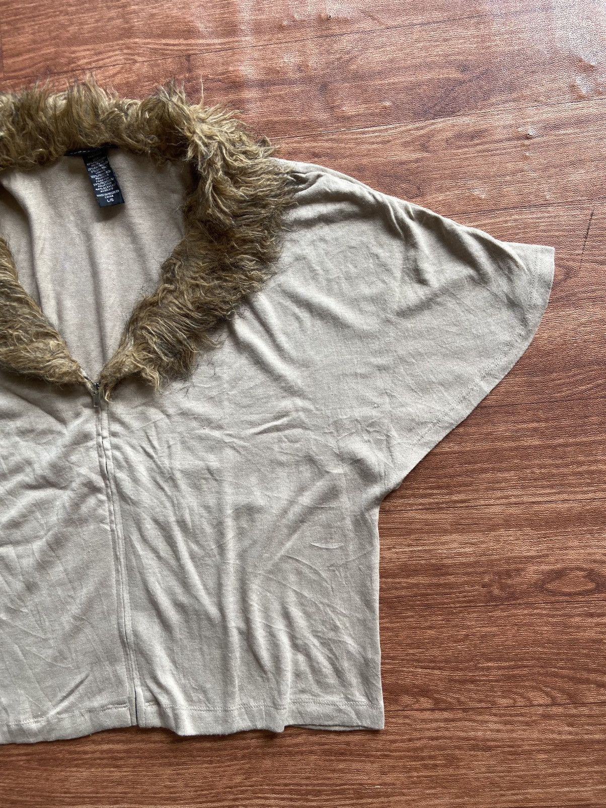 Le Grande Bleu (L.G.B.) Aposthrophe Fur Tshirt Style Size US L / EU 52-54 / 3 - 4 Thumbnail