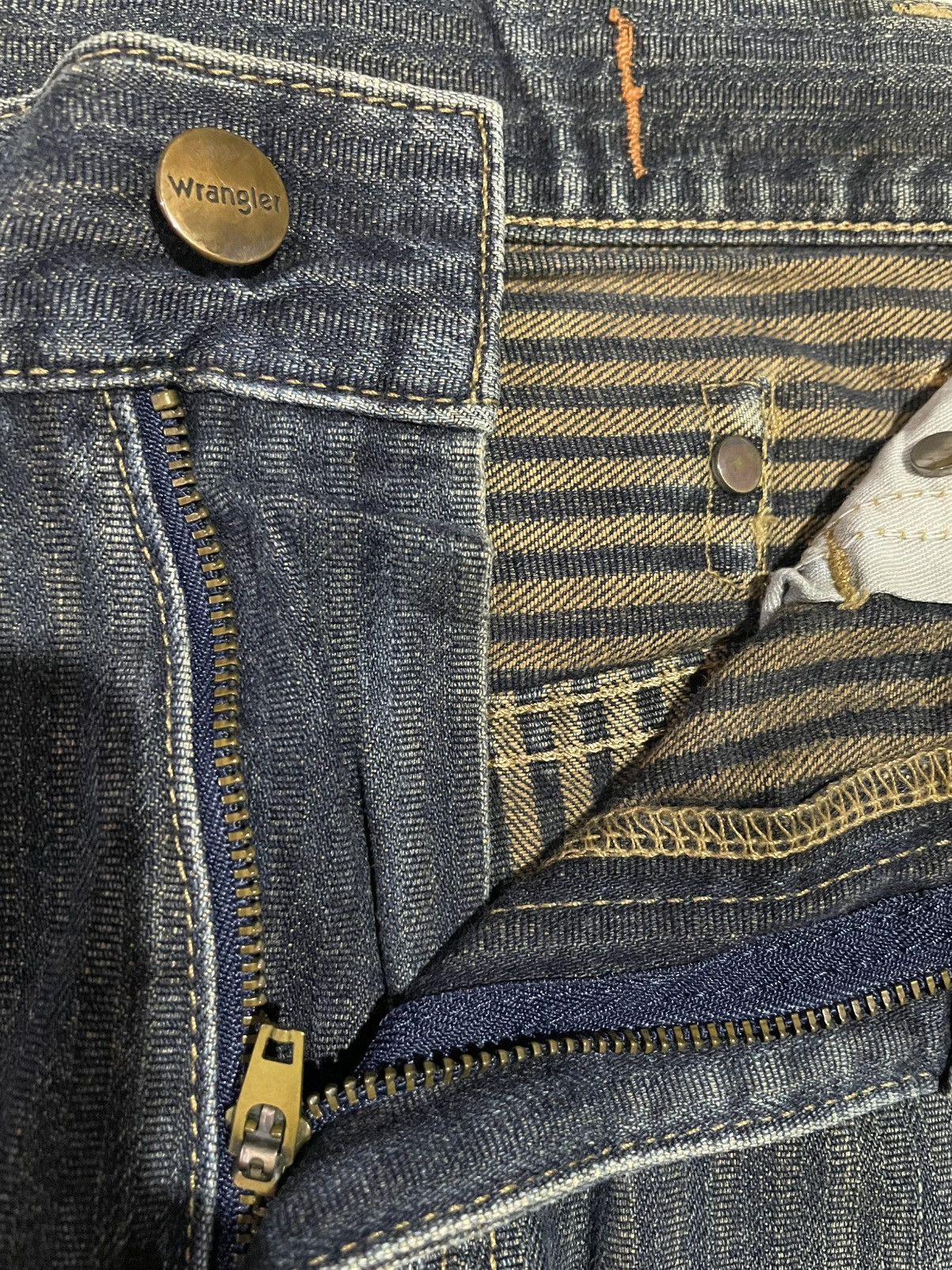 Wrangler Vintage Wrangler Buckle Baggy Faded Denim Jeans Size US 34 / EU 50 - 6 Thumbnail