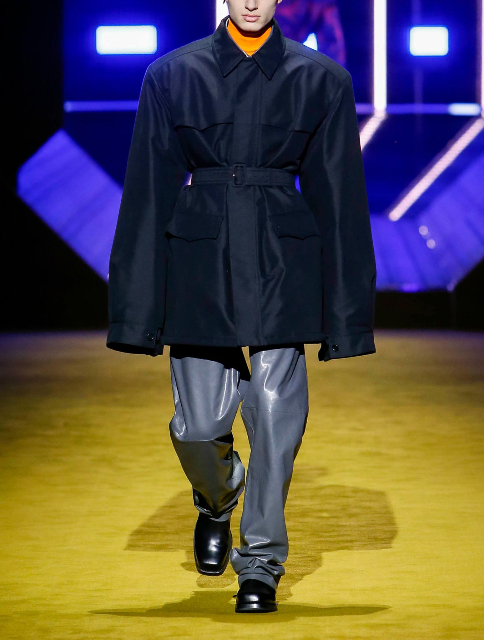 Prada A/W 2022 RUNWAY TRENCH COAT BY RAF SIMONS Size US XS / EU 42 / 0 - 1 Thumbnail