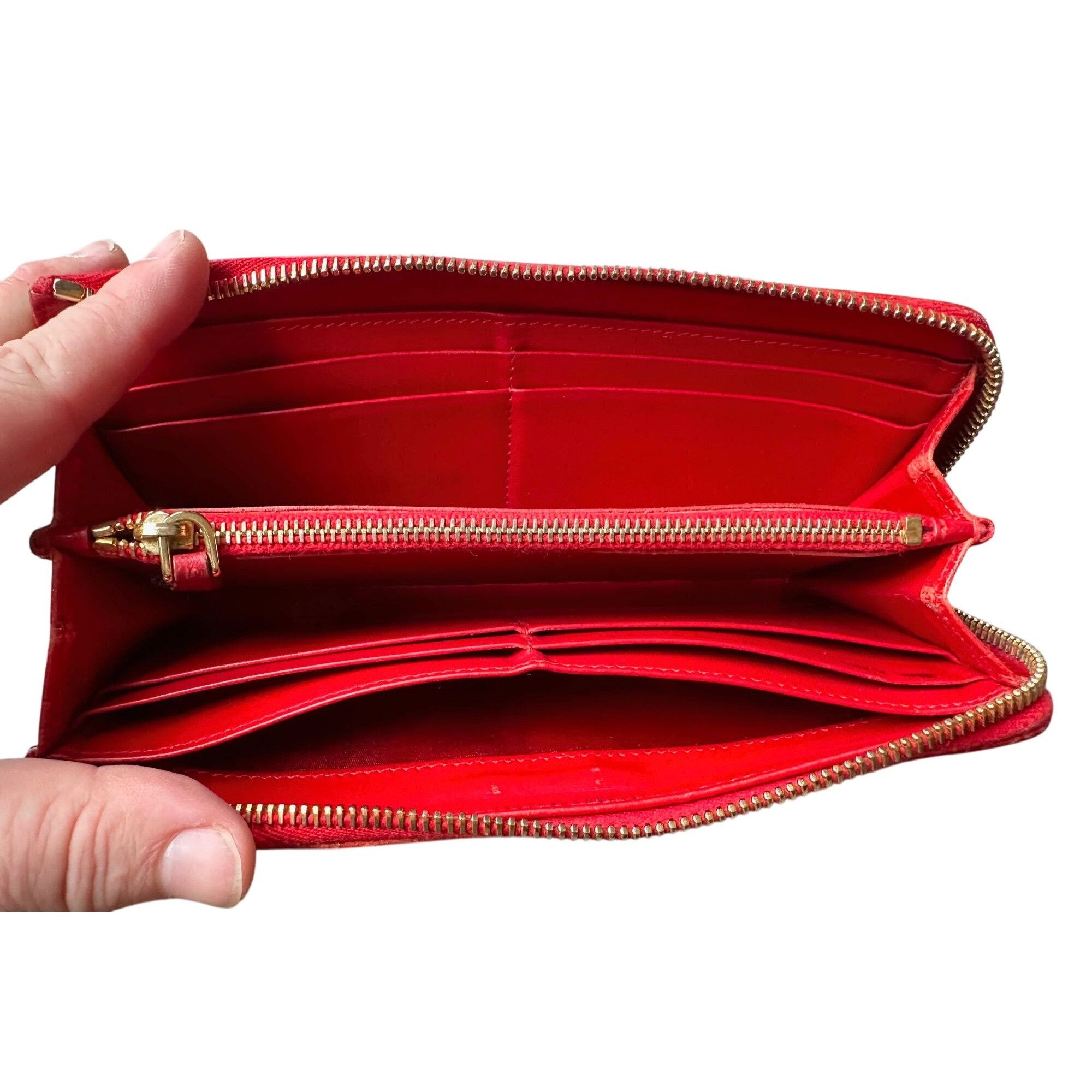 Miu Miu Miu Miu Red Croc Embossed Leather Zip Around Wallet with Box Size ONE SIZE - 3 Thumbnail