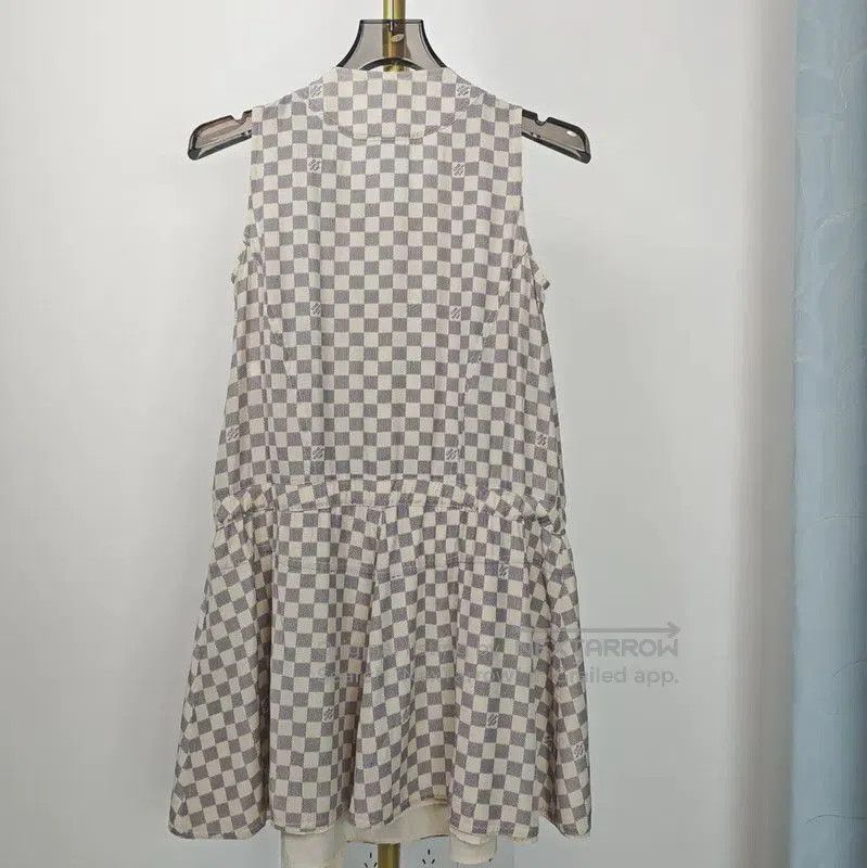 Louis Vuitton Louis Vuitton Summer Cream Silk Dress . Size XS / US 0-2 / IT 36-38 - 5 Thumbnail