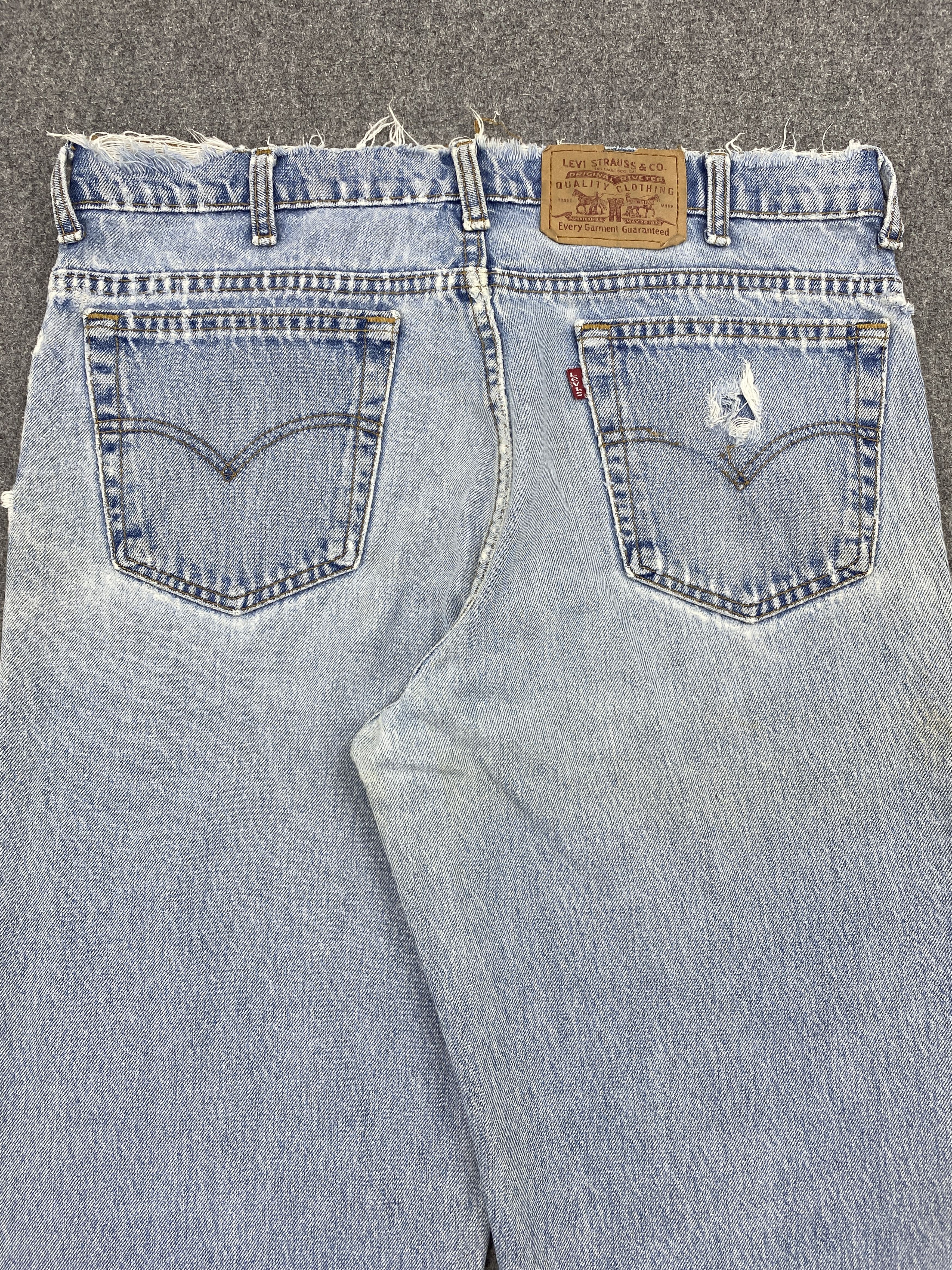 Levi's × Vintage Vintage 90s Levis 550 Light Washed Jeans Size US 34 / EU 50 - 4 Thumbnail