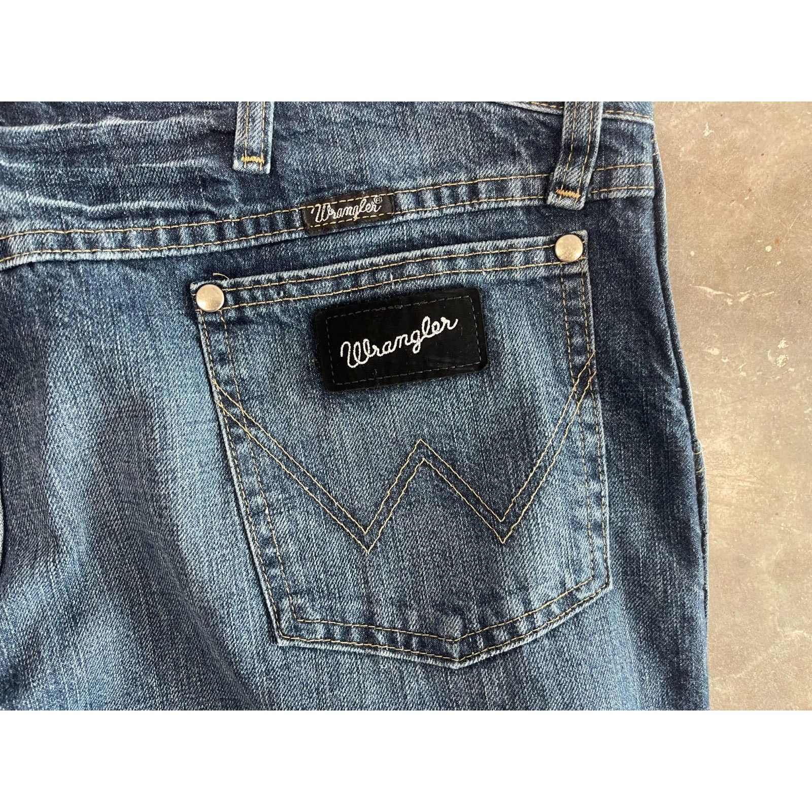Wrangler VTG Y2K 90S WRANGLER BLUE FADE JEANS DENIM 36x32 Size US 36 / EU 52 - 2 Thumbnail