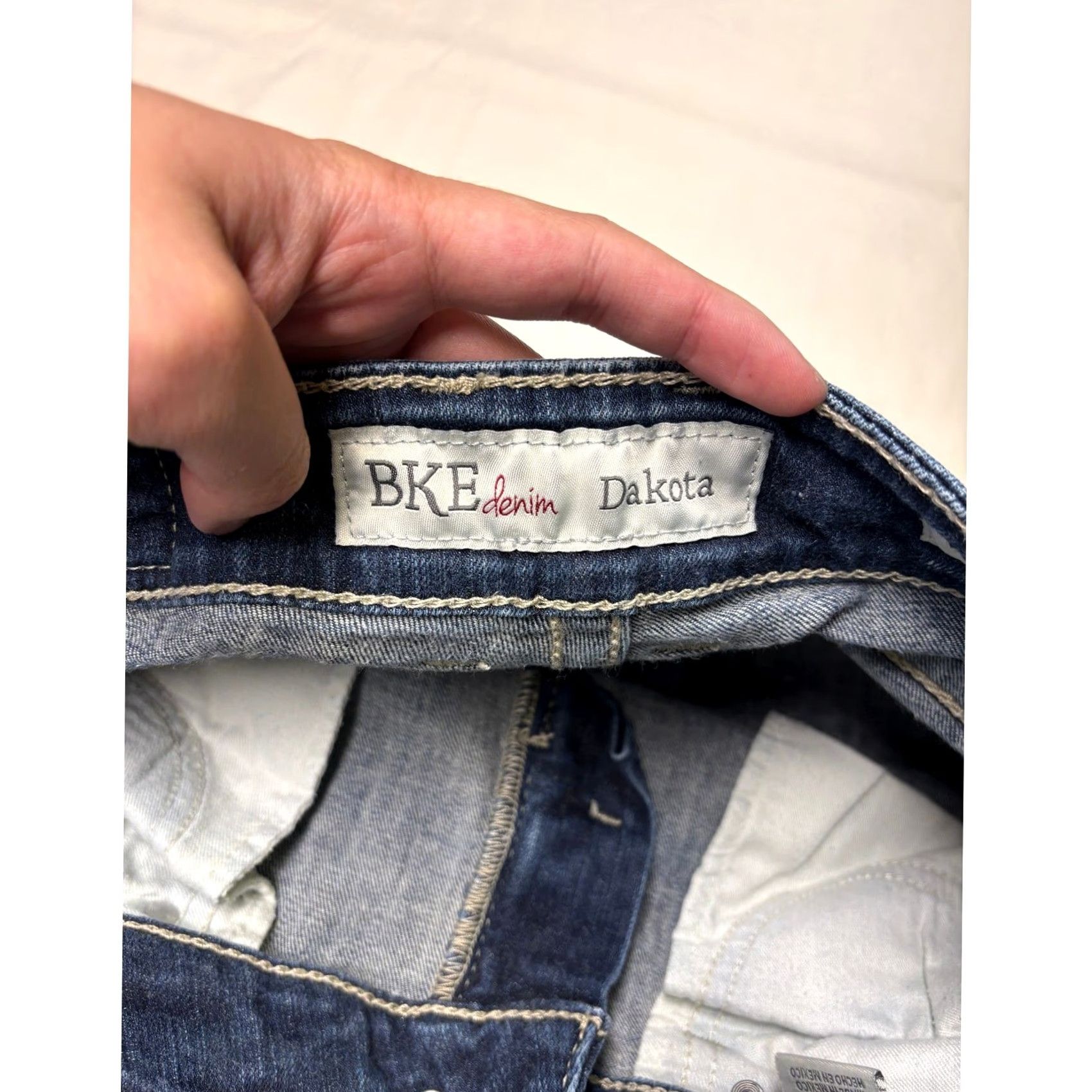BKE BKE Dakota Jeans Womens Size 26x27 Dark Wash Straight Leg 5-Pocket Embroidered Logo Contrast Stitch Leather Patch Size 26" / US 2 / IT 38 - 5 Thumbnail