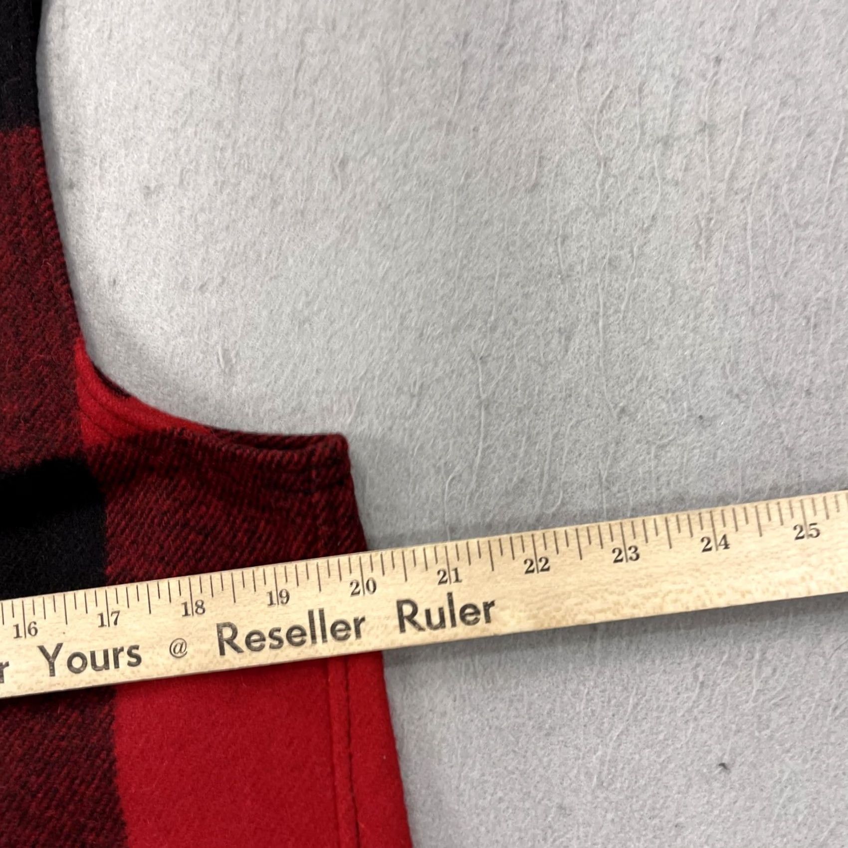 Vintage VINTAGE Bemidji Woolen Mills Vest Mens M Red Buffalo Plaid Full Zip USA Vest Mens M Red Buffalo Plaid Full Zip USA Size US M / EU 48-50 / 2 - 7 Thumbnail