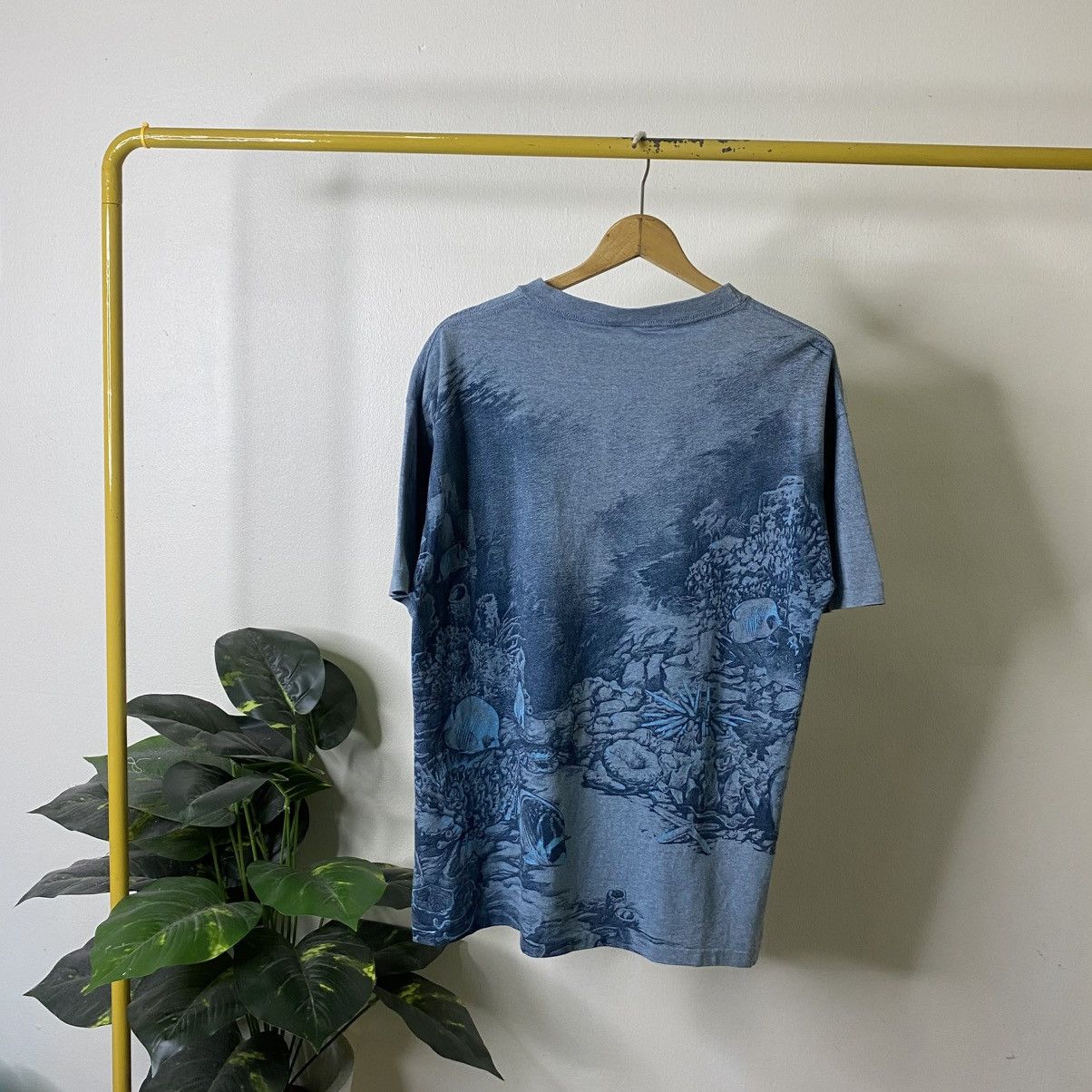 Habitat Vintage 1990s Marines Habitat AllOverPrint T Shirt Size US L / EU 52-54 / 3 - 6 Thumbnail