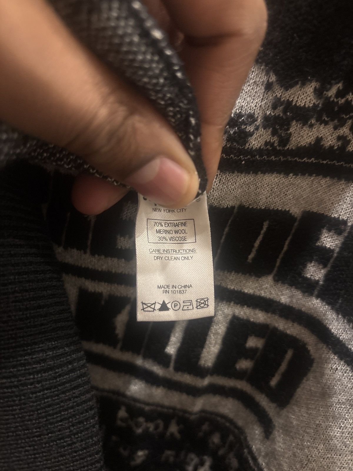 Supreme Supreme AW 18 News Print Sweater Size US M / EU 48-50 / 2 - 3 Thumbnail