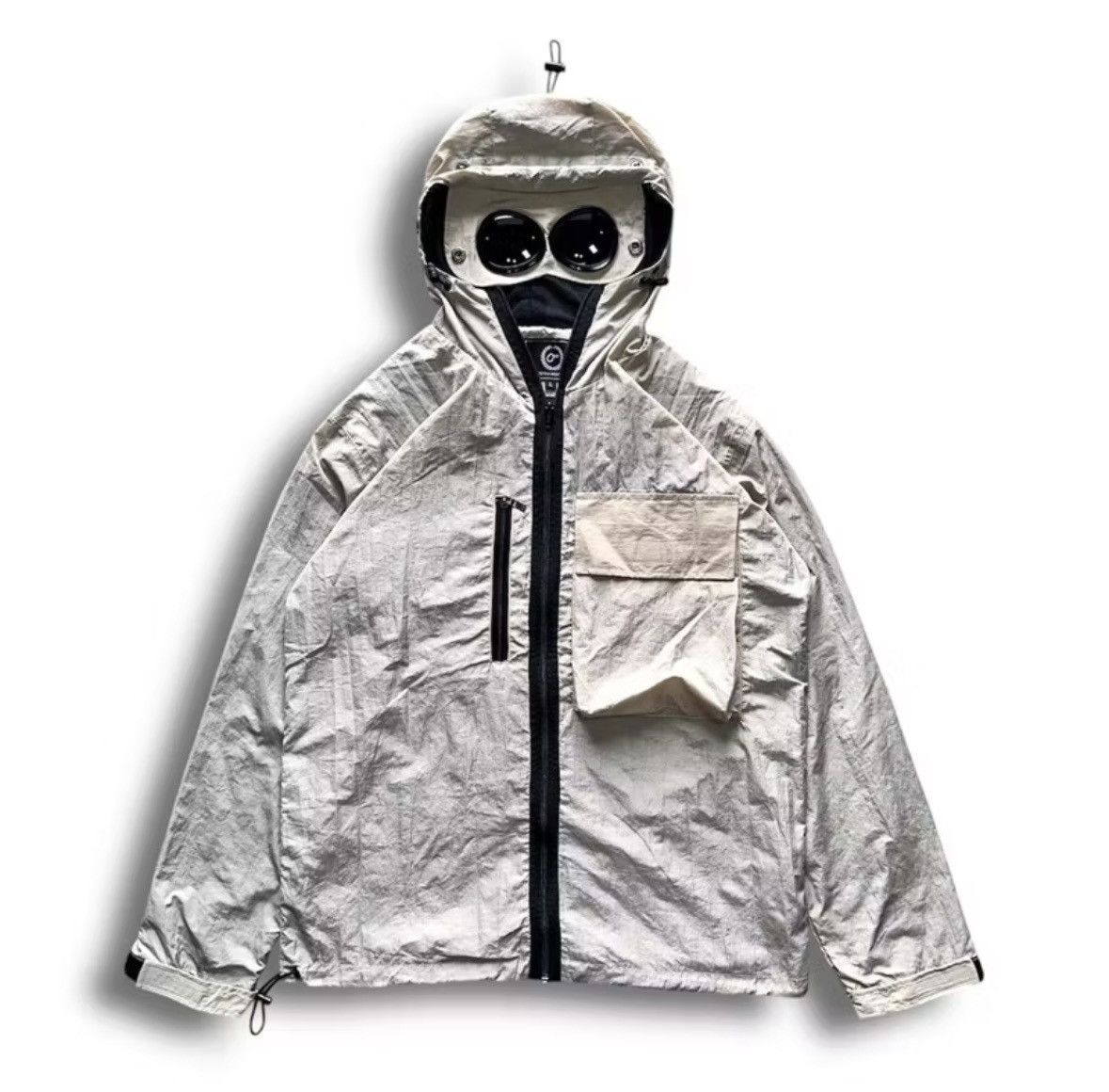 Goggle jacket nylon beige streetwear