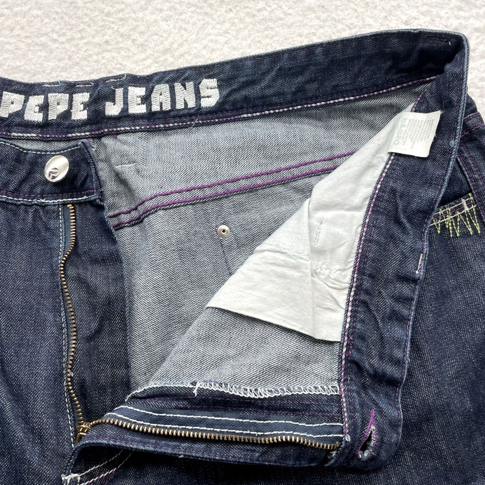 Pepe Jeans VTG Pepe Jeans Jeans Baggy Wide-Leg 42x33 5-Pocket Embroidered Denim Mens 90s Hip Hop Vintage Blue Size US 42 / EU 58 - 7 Thumbnail
